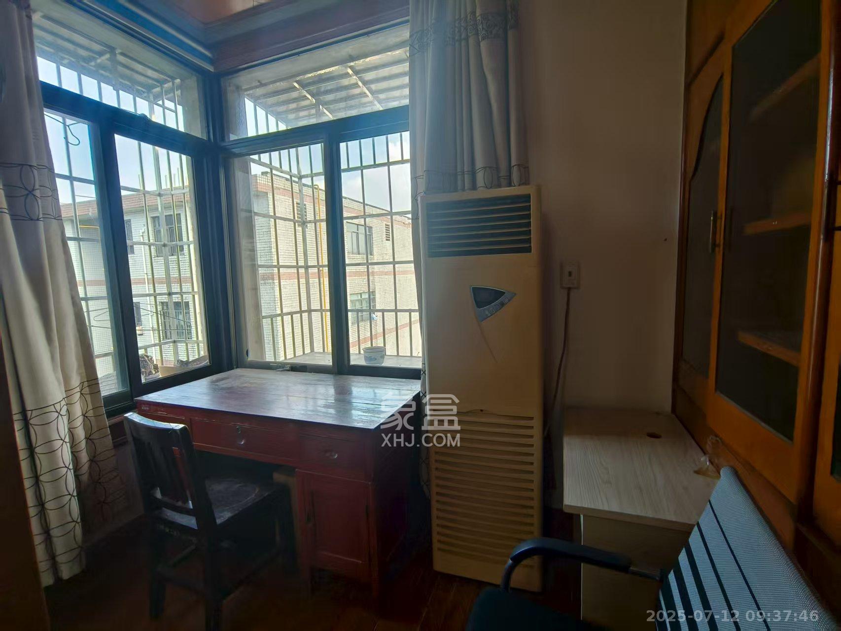 中南大学建设新村  3室2厅1卫    2500.0元/月 中南大学建设新村  3室2厅1卫    2500.0元/月室内图