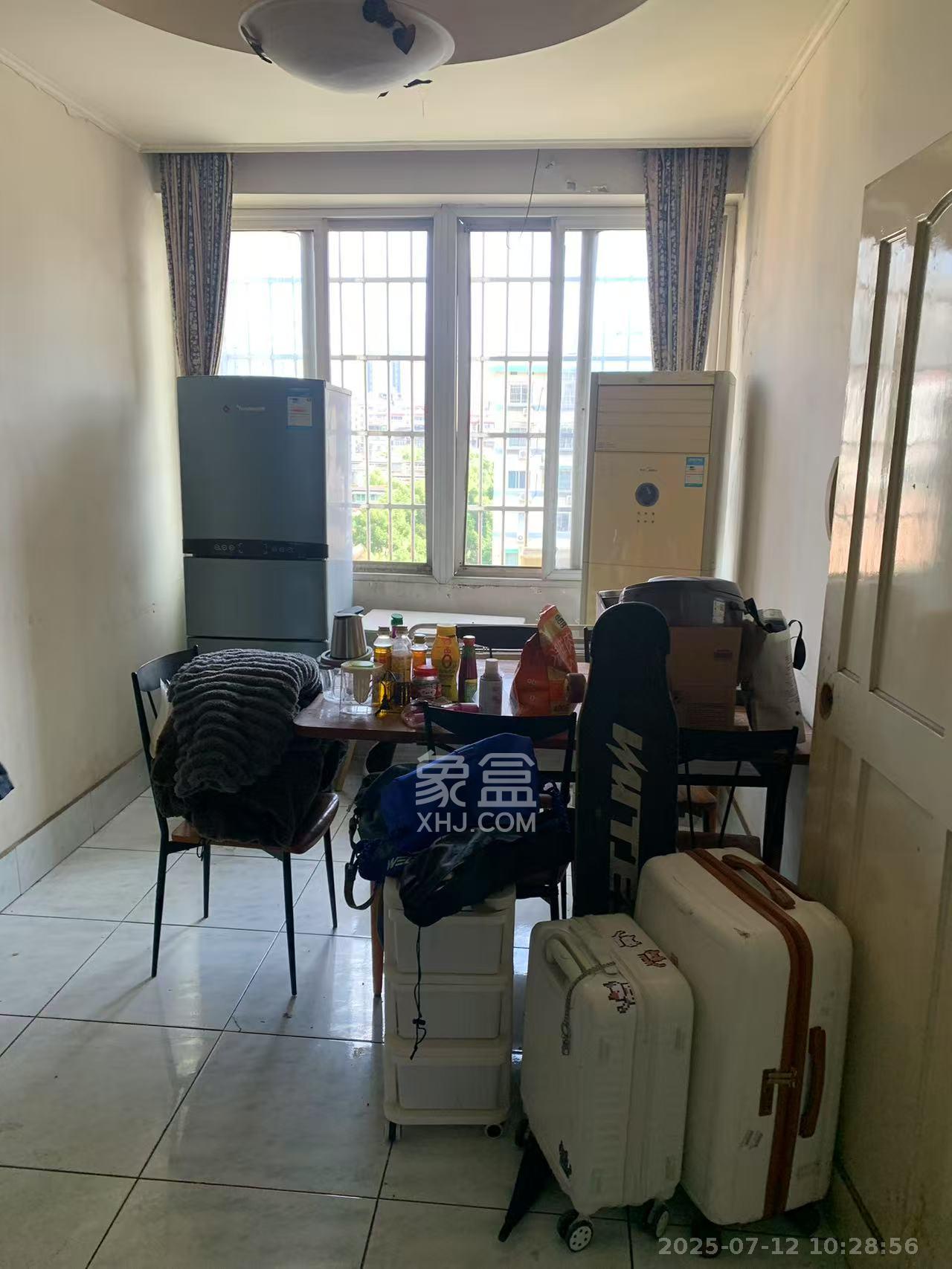 双银花园 2室2厅1卫 1300.0元/月 双银花园 2室2厅1卫 1300.0元/月室内图