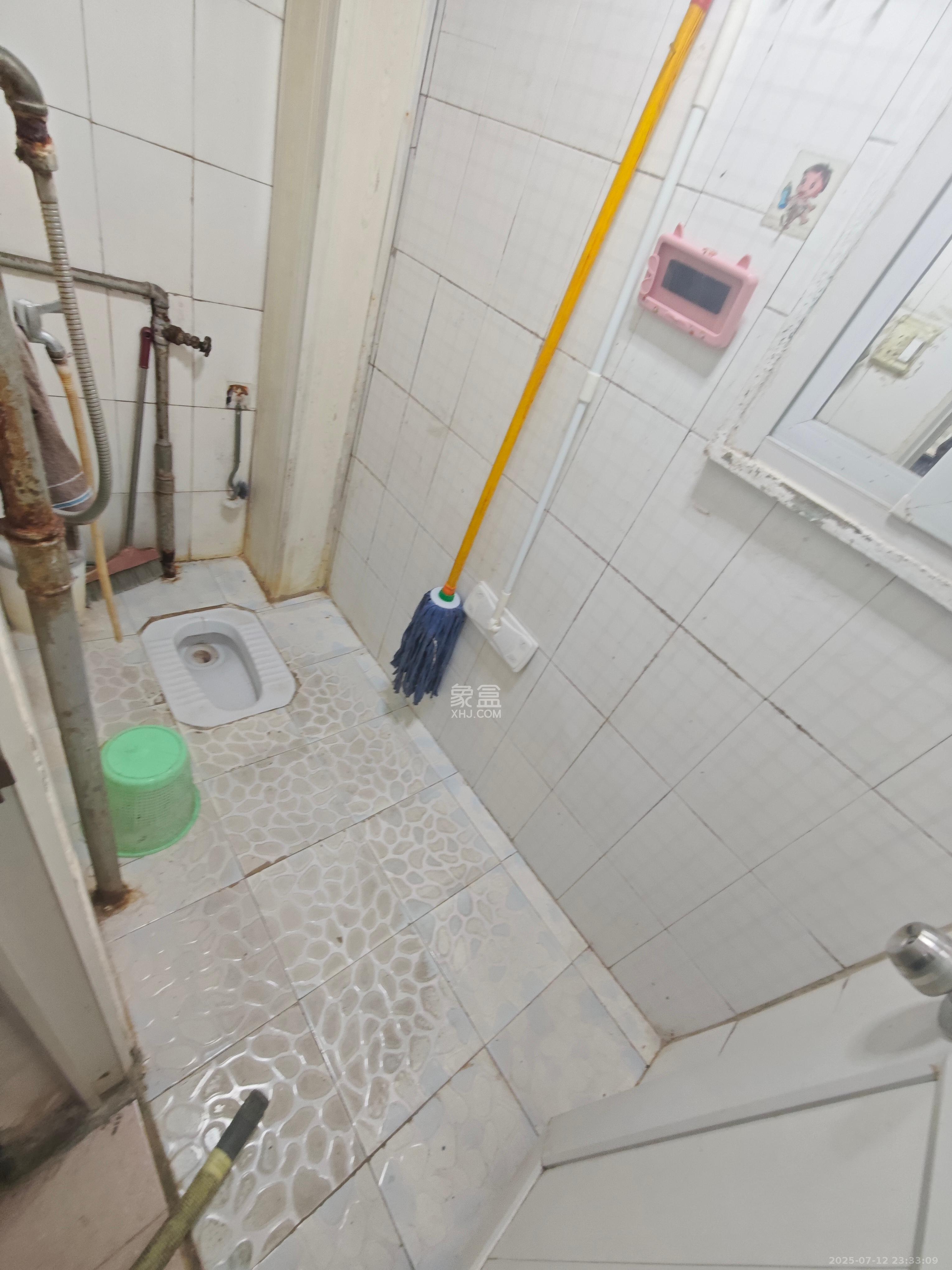 德政园 4室3厅2卫 2200.0元/月 德政园 4室3厅2卫 2200.0元/月室内图