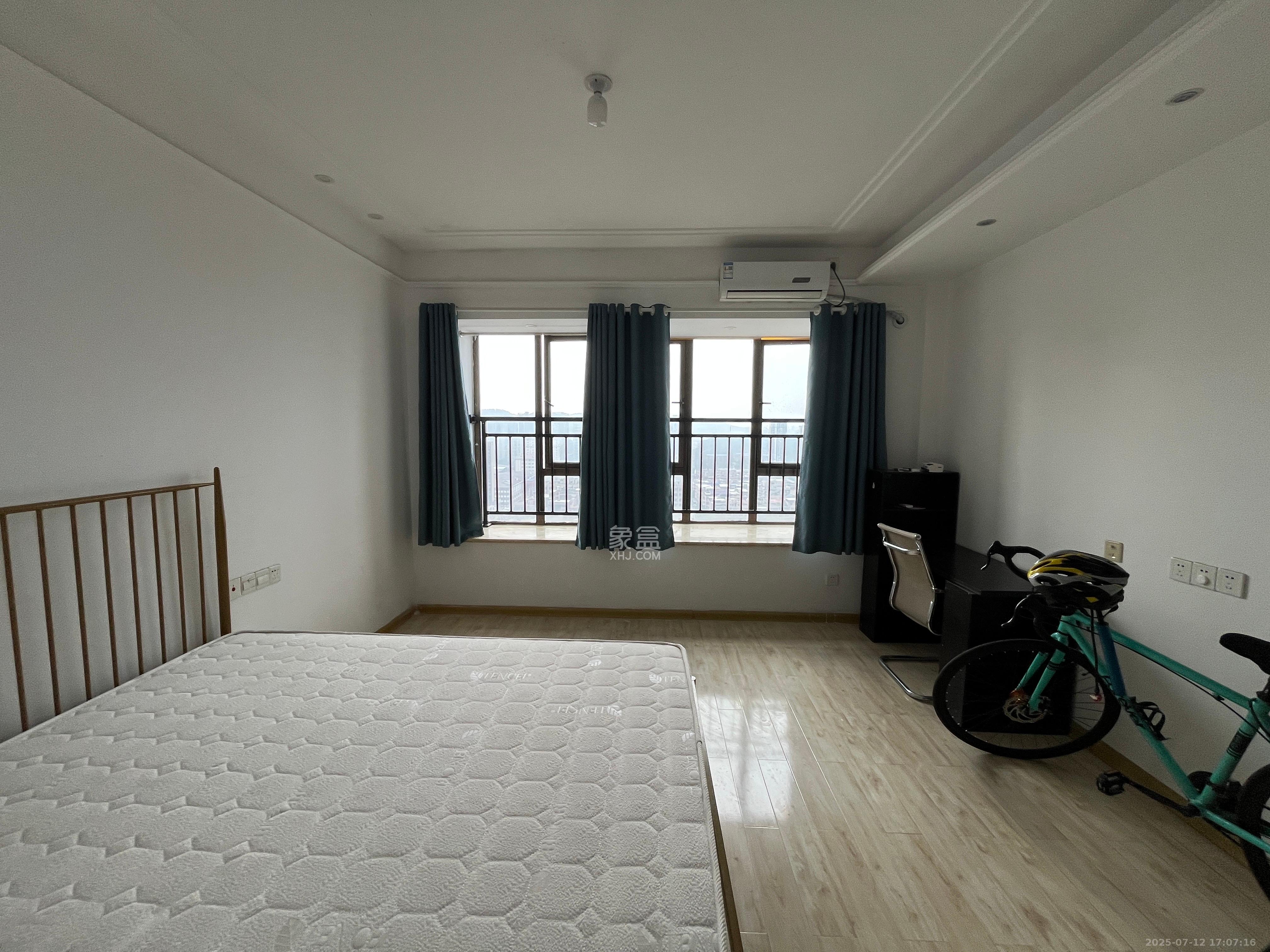 江山帝景哈佛  1室1厅1卫    1500.0元/月 江山帝景哈佛  1室1厅1卫    1500.0元/月室内图