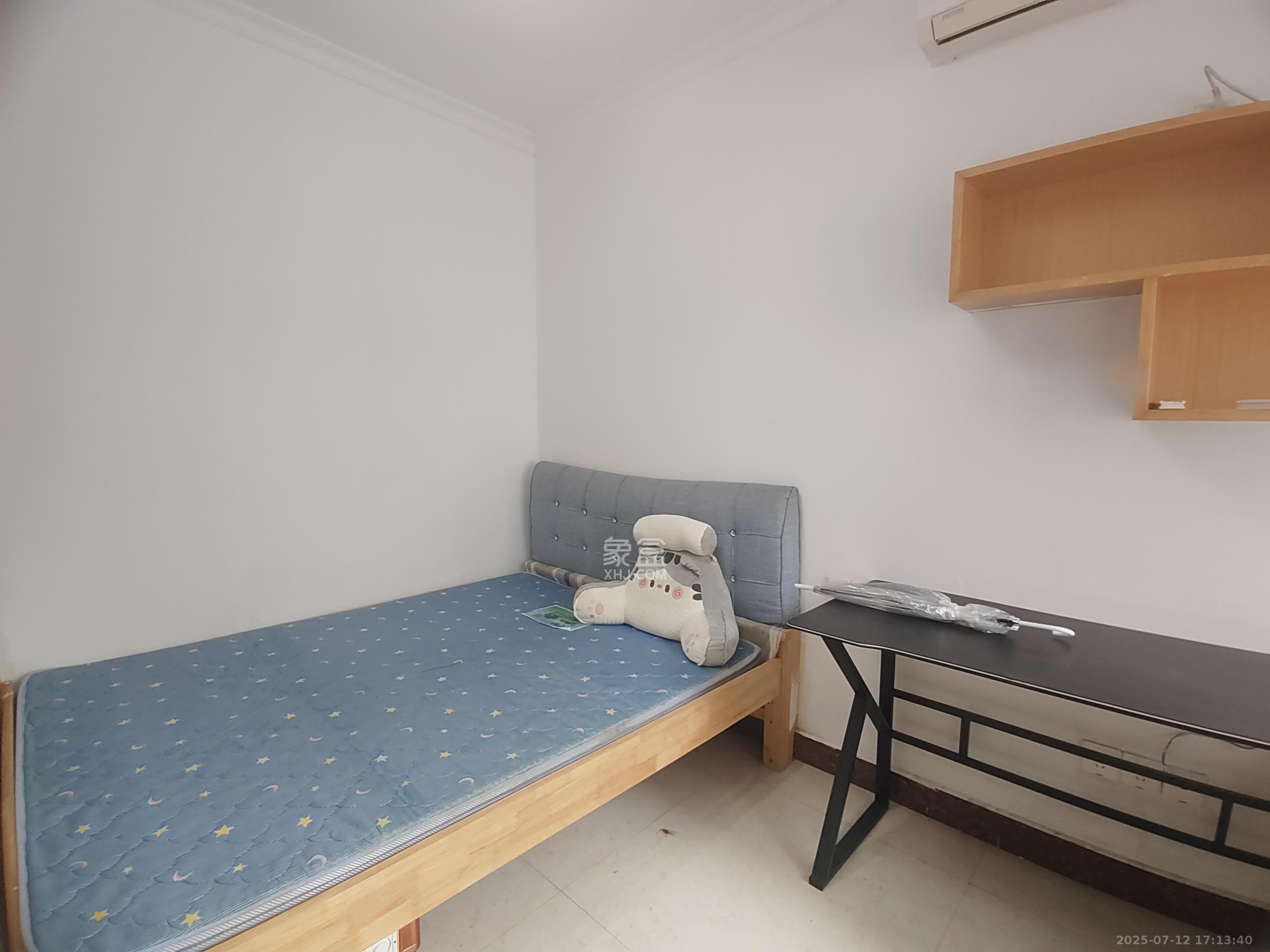 保利麓谷林语D区  2室2厅1卫   2300.00元/月室内图
