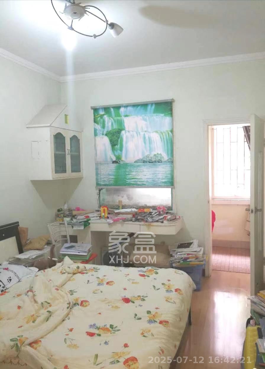 下碧湘街小区  2室1厅1卫    2500.0元/月 下碧湘街小区  2室1厅1卫    2500.0元/月室内图