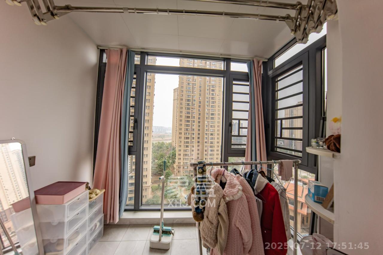 邦盛水岸御园 4室2厅2卫 2400.0元/月 邦盛水岸御园 4室2厅2卫 2400.0元/月室内图