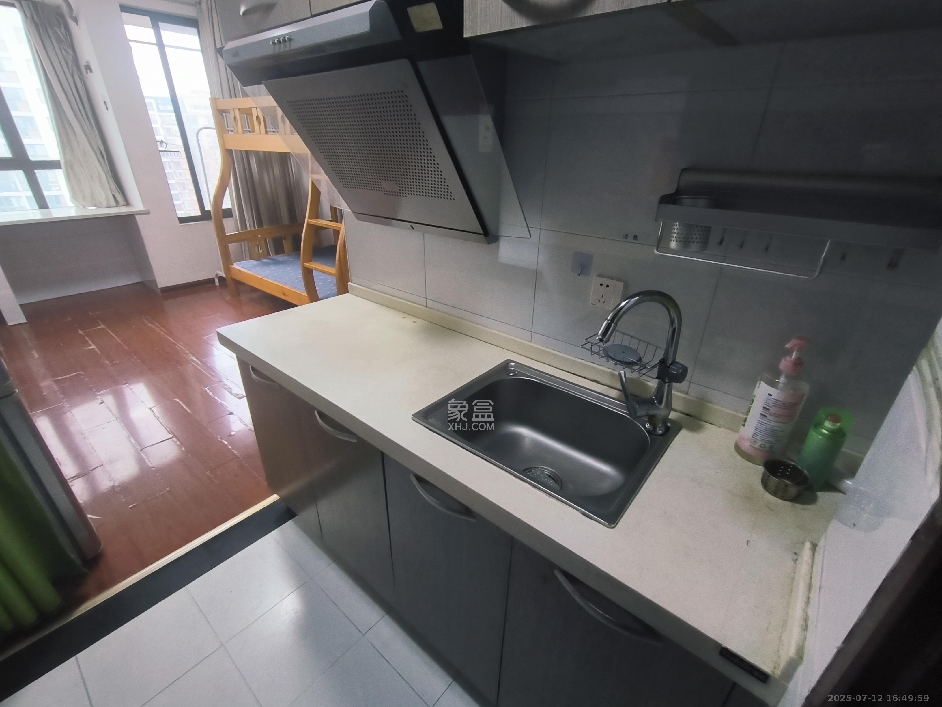 雅第大厦  1室1厅1卫    1800.0元/月室内图