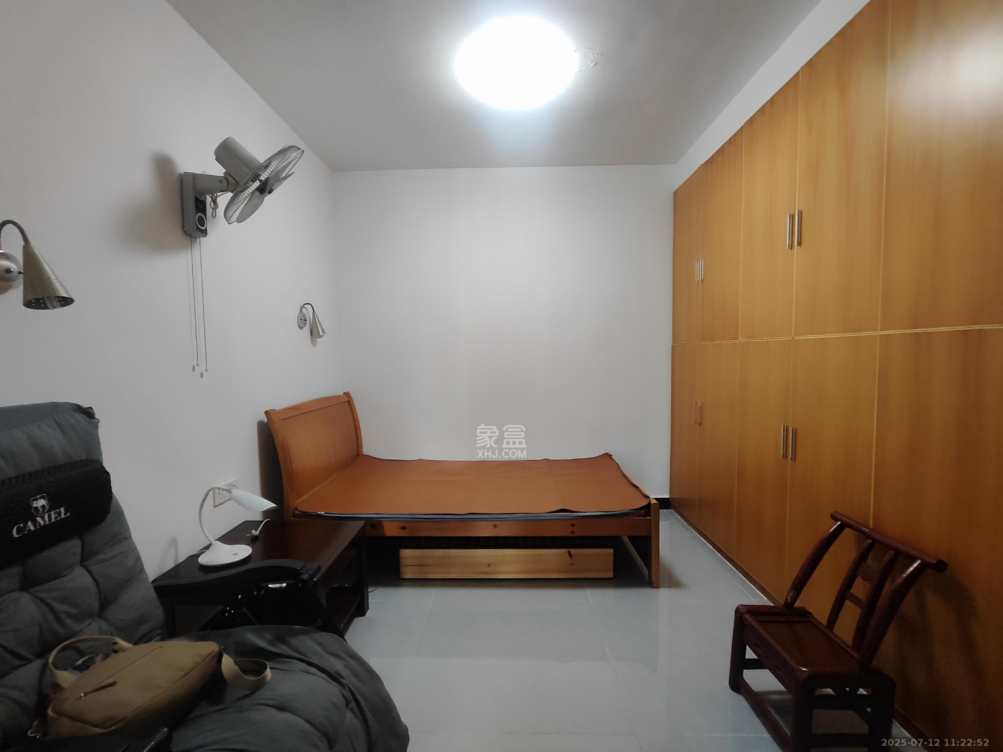 鹏程世家  1室1厅1卫    2500.0元/月 鹏程世家  1室1厅1卫    2500.0元/月室内图