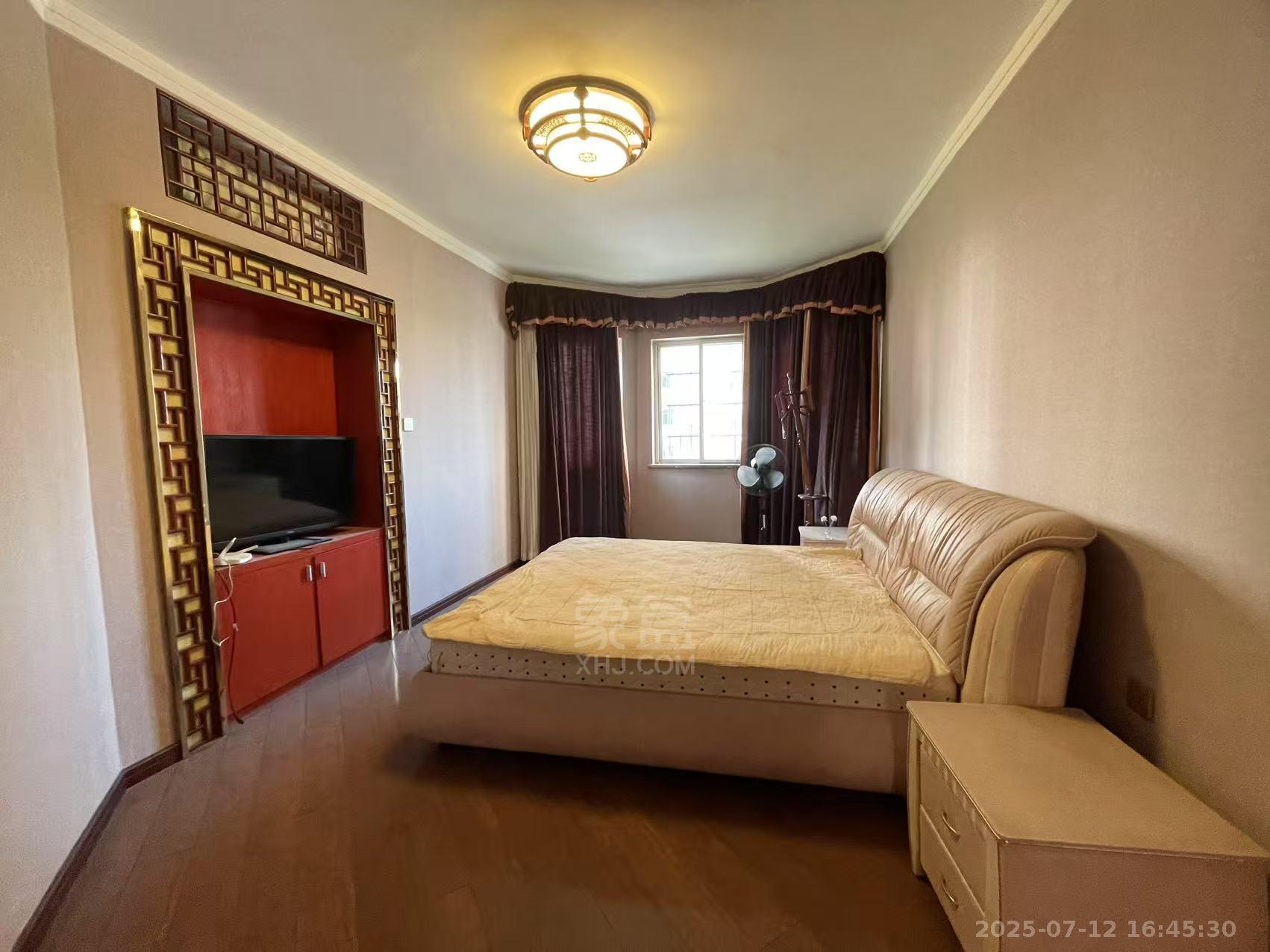 熹悦花都 4室2厅2卫 1800.0元/月 熹悦花都 4室2厅2卫 1800.0元/月室内图