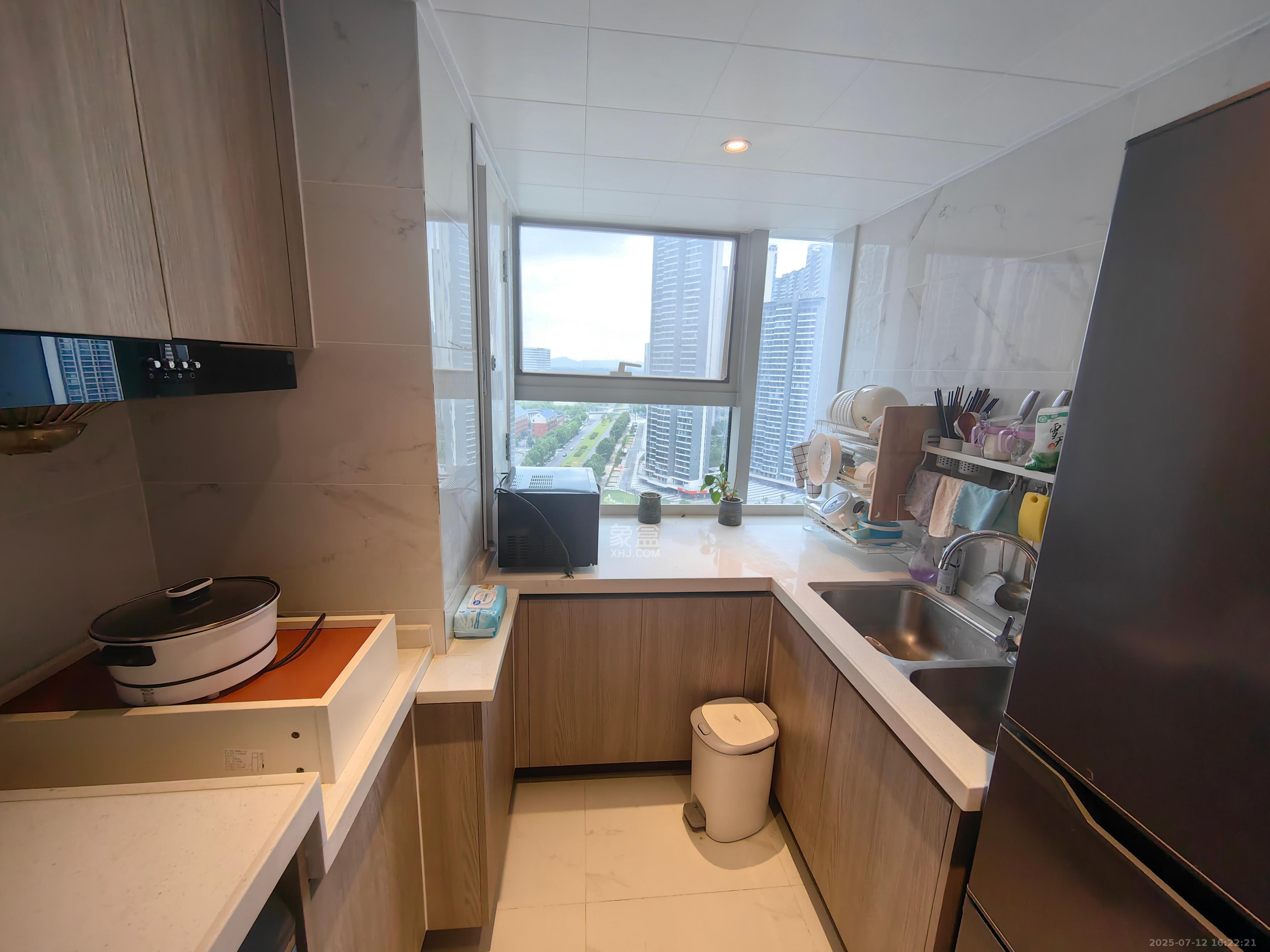 正荣梅溪紫阙台  3室2厅2卫    4600.0元/月室内图