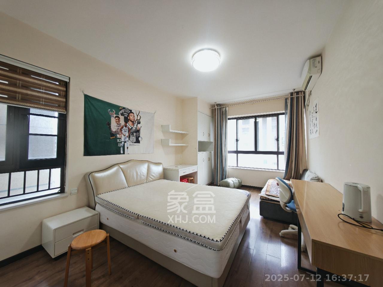 金茂梅溪湖 2室2厅1卫 2700.0元/月 金茂梅溪湖 2室2厅1卫 2700.0元/月室内图