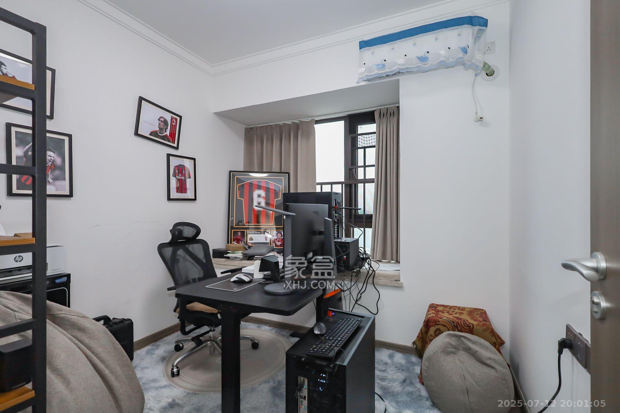 越秀悦湖台  4室2厅2卫    6000.0元/月 越秀悦湖台  4室2厅2卫    6000.0元/月室内图