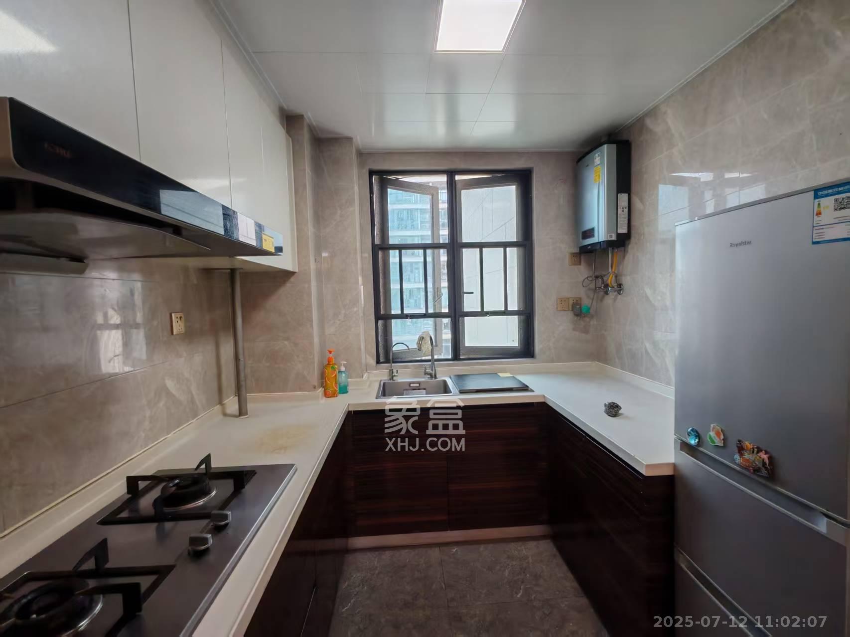 中海阅麓山二期  4室2厅2卫    3300.0元/月 中海阅麓山二期  4室2厅2卫    3300.0元/月室内图