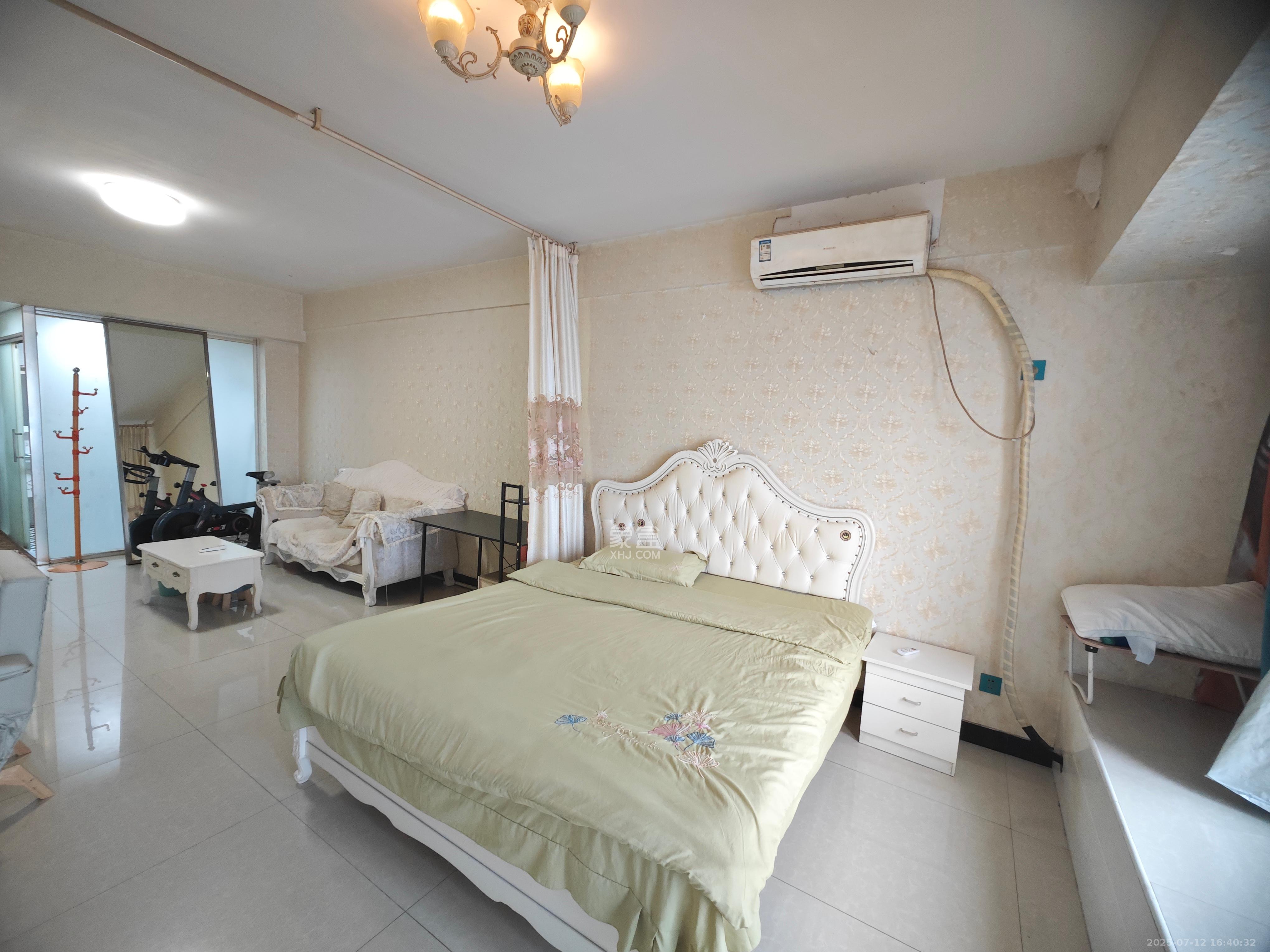 摩天一号 1室1厅1卫 1700.0元/月 摩天一号 1室1厅1卫 1700.0元/月室内图