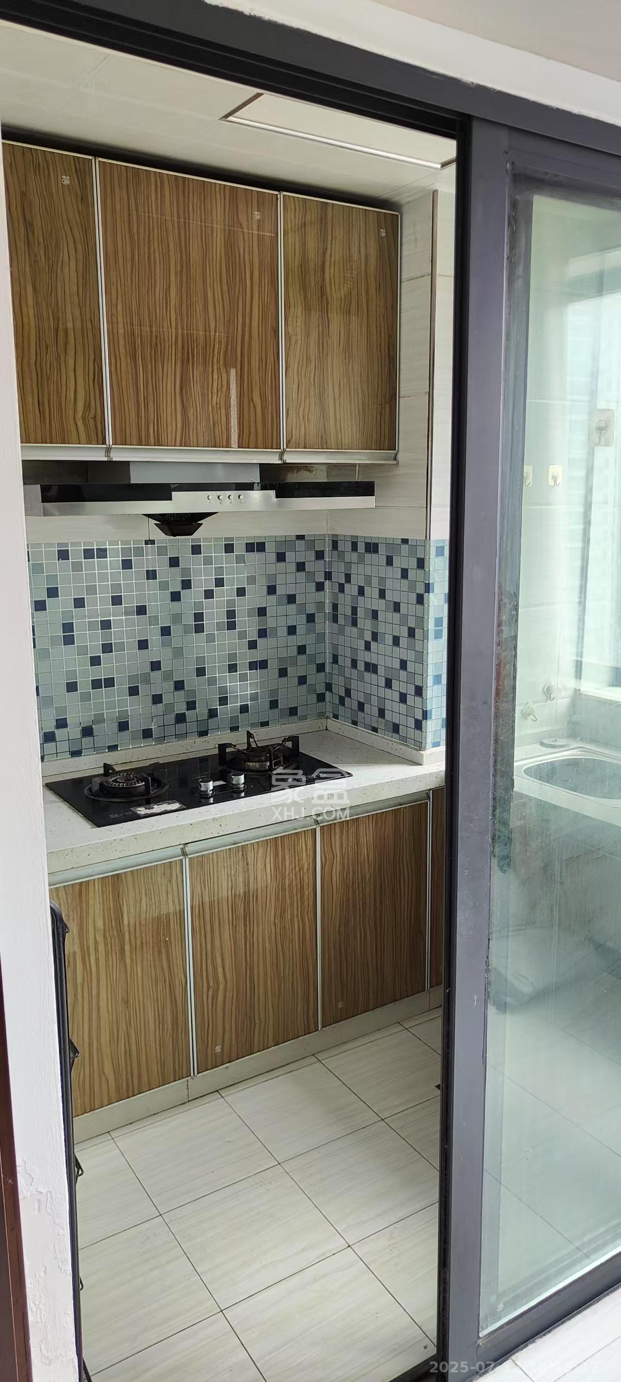 和隆花半里  1室1厅1卫    1500.0元/月 和隆花半里  1室1厅1卫    1500.0元/月室内图