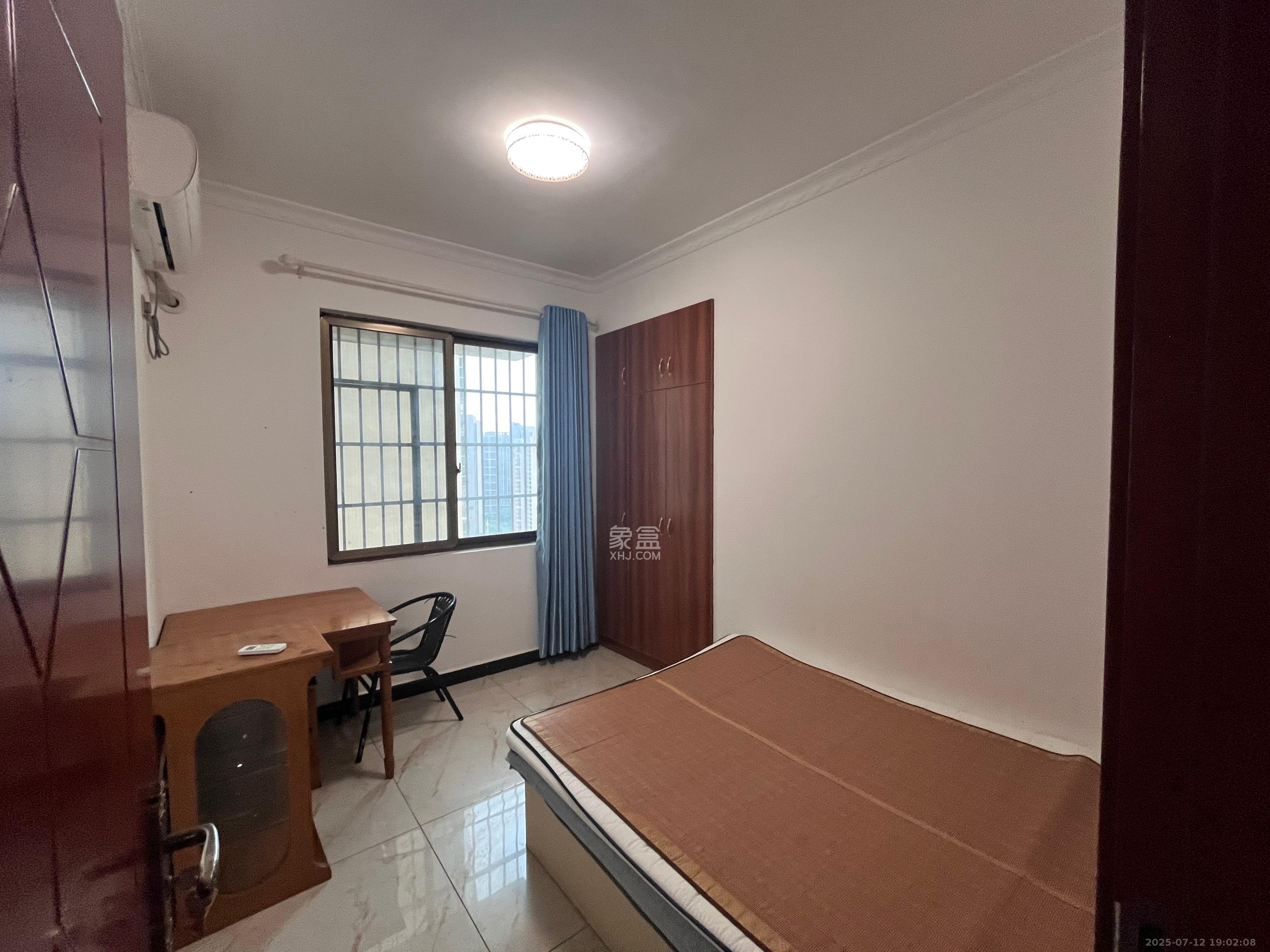 鄱阳佳郡 1室0厅0卫 2100.0元/月 鄱阳佳郡 1室0厅0卫 2100.0元/月室内图