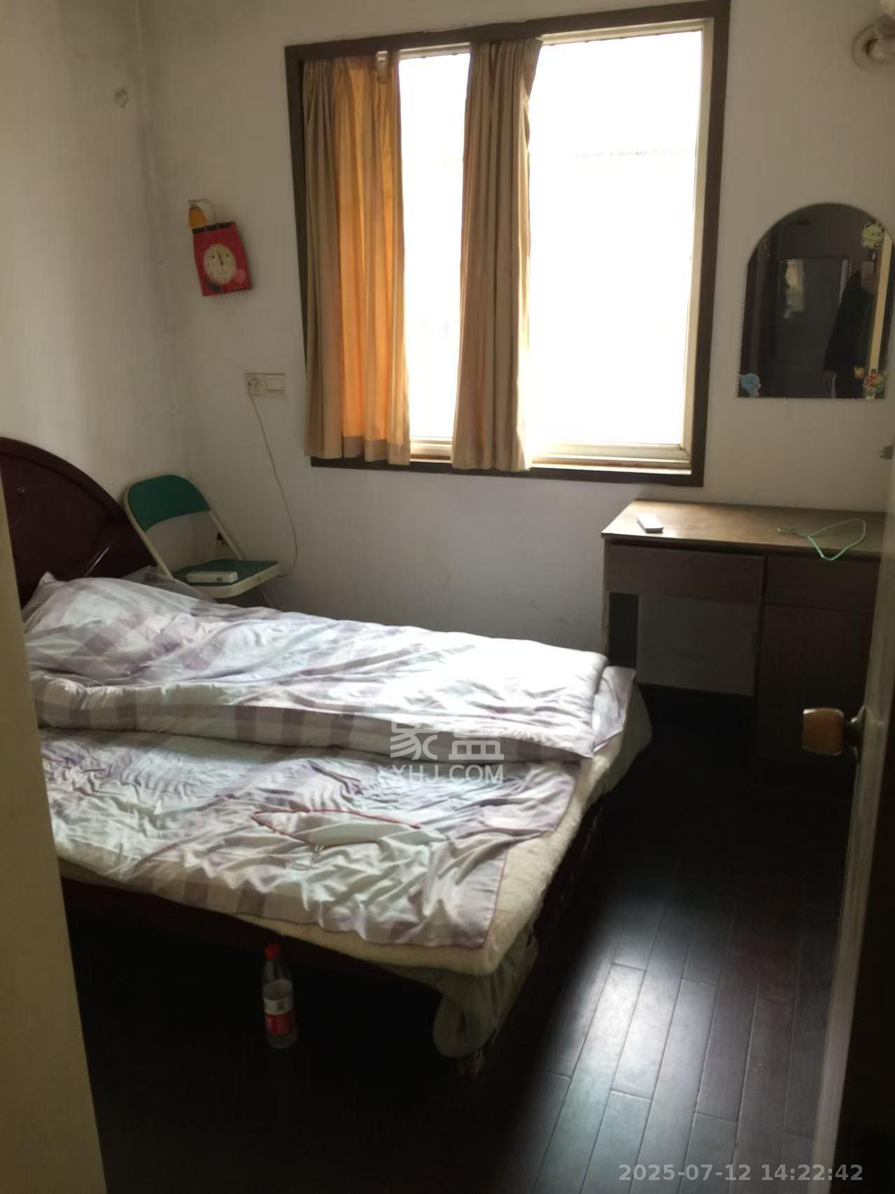 富绿新村  3室1厅1卫   1800.00元/月室内图