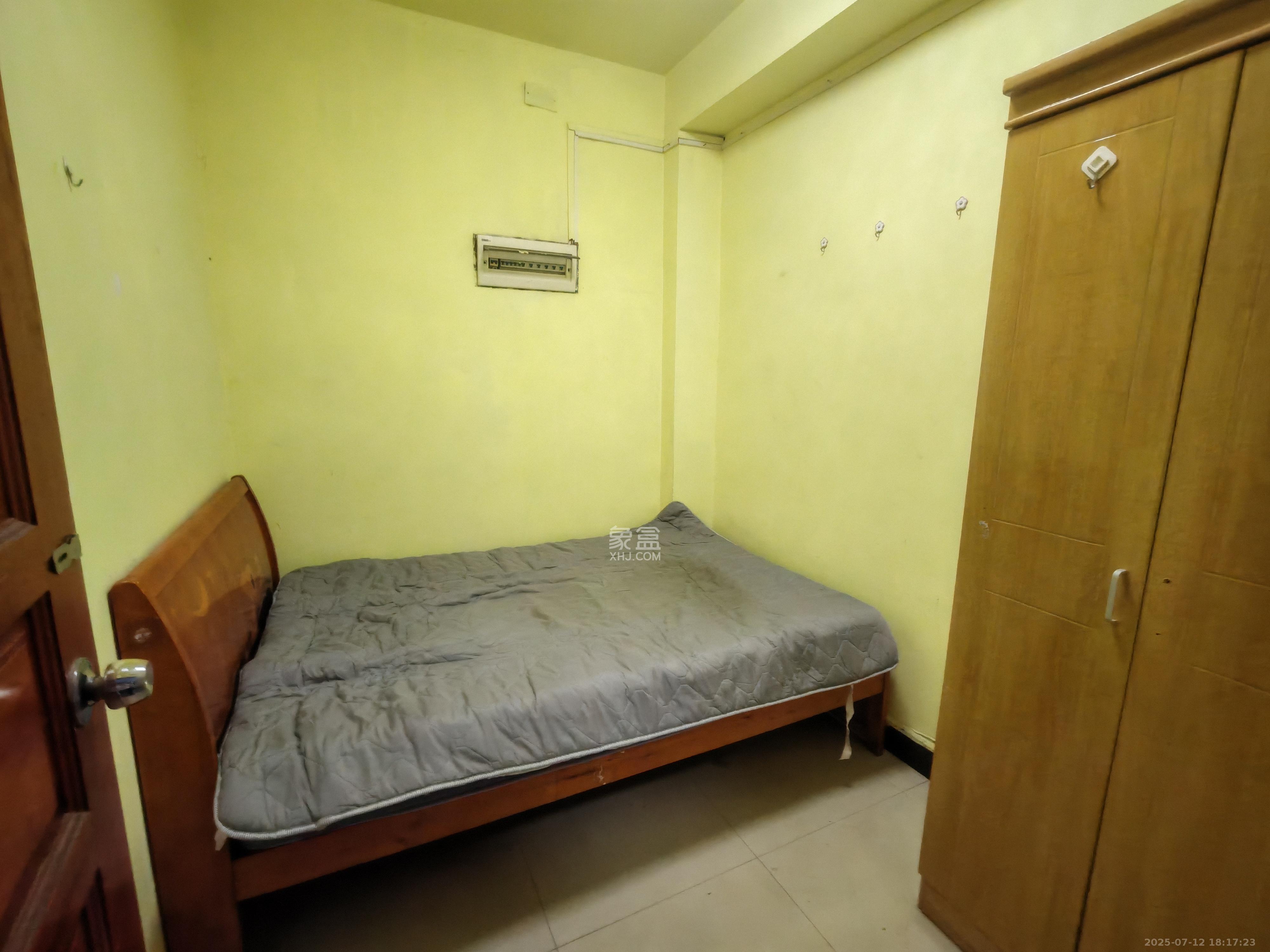 高桥家电百货城 7室1厅3卫 2000.0元/月 高桥家电百货城 7室1厅3卫 2000.0元/月室内图