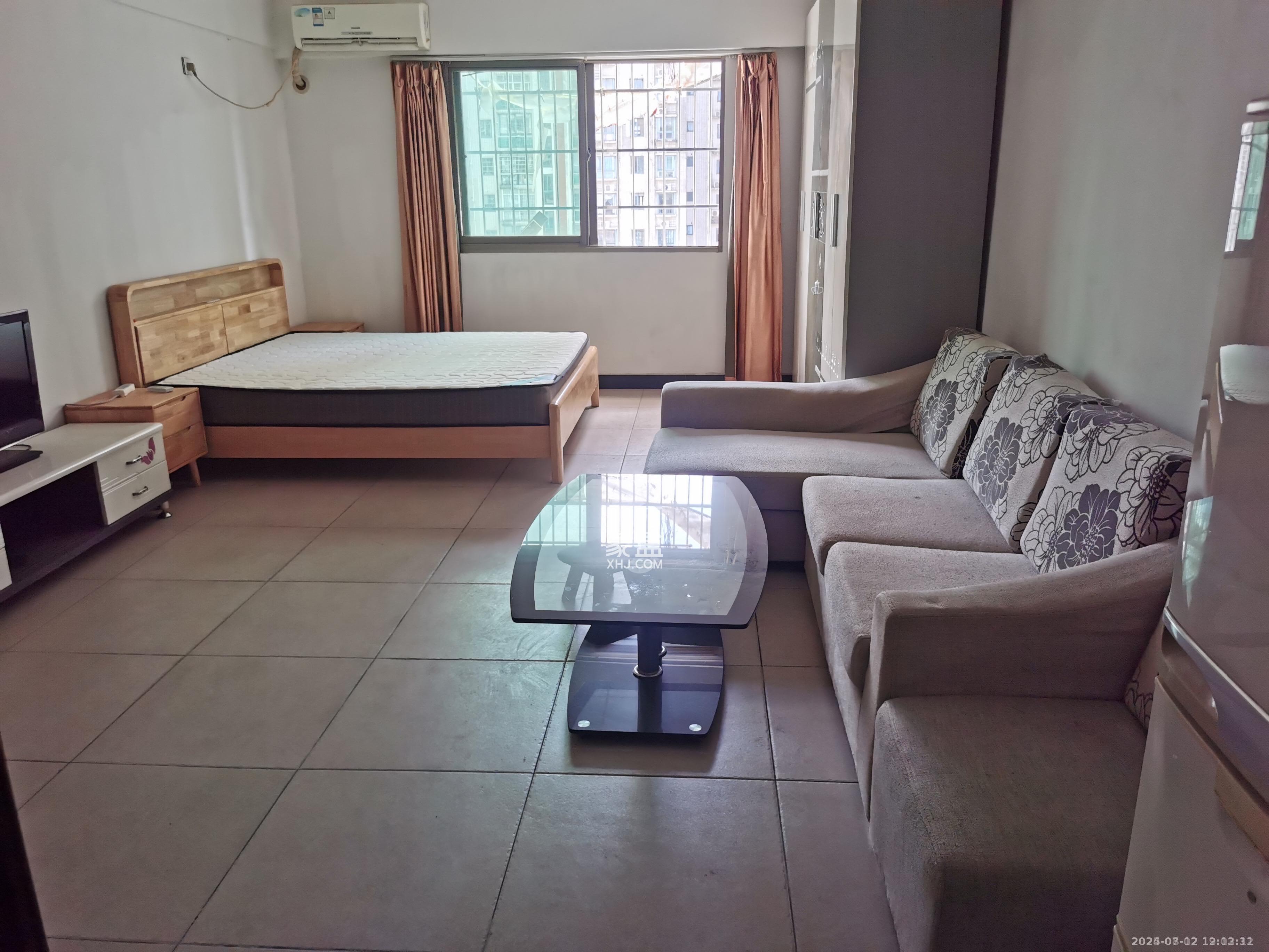 QQ生活馆 1室1厅1卫 1800.0元/月 QQ生活馆 1室1厅1卫 1800.0元/月室内图