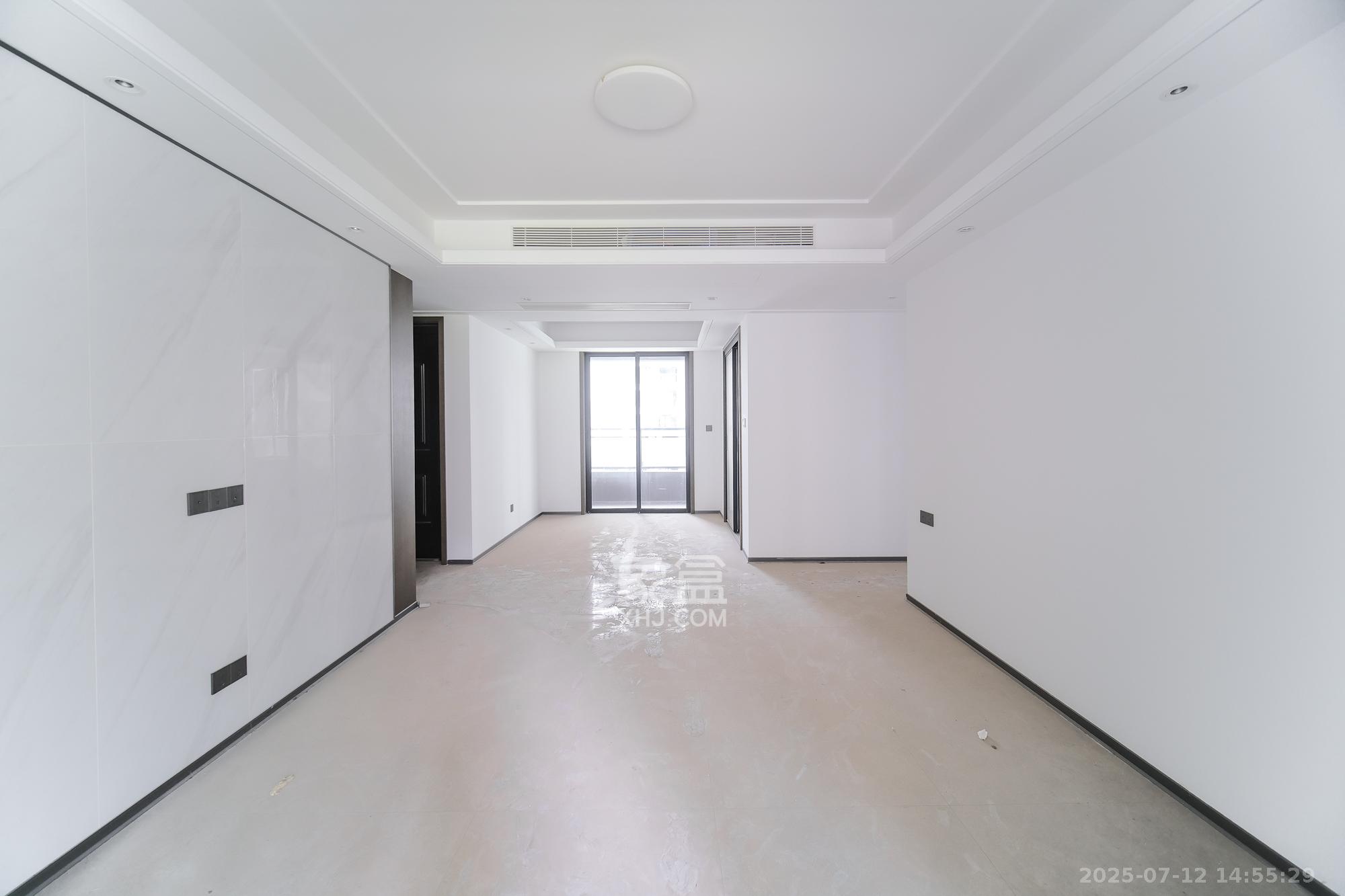 荣盛锦绣学府  4室2厅2卫    106.0万 荣盛锦绣学府  4室2厅2卫    106.0万客厅