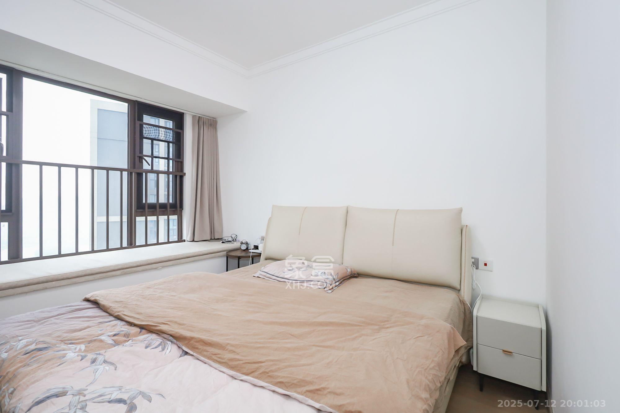 越秀悦湖台  4室2厅2卫    6000.0元/月 越秀悦湖台  4室2厅2卫    6000.0元/月室内图