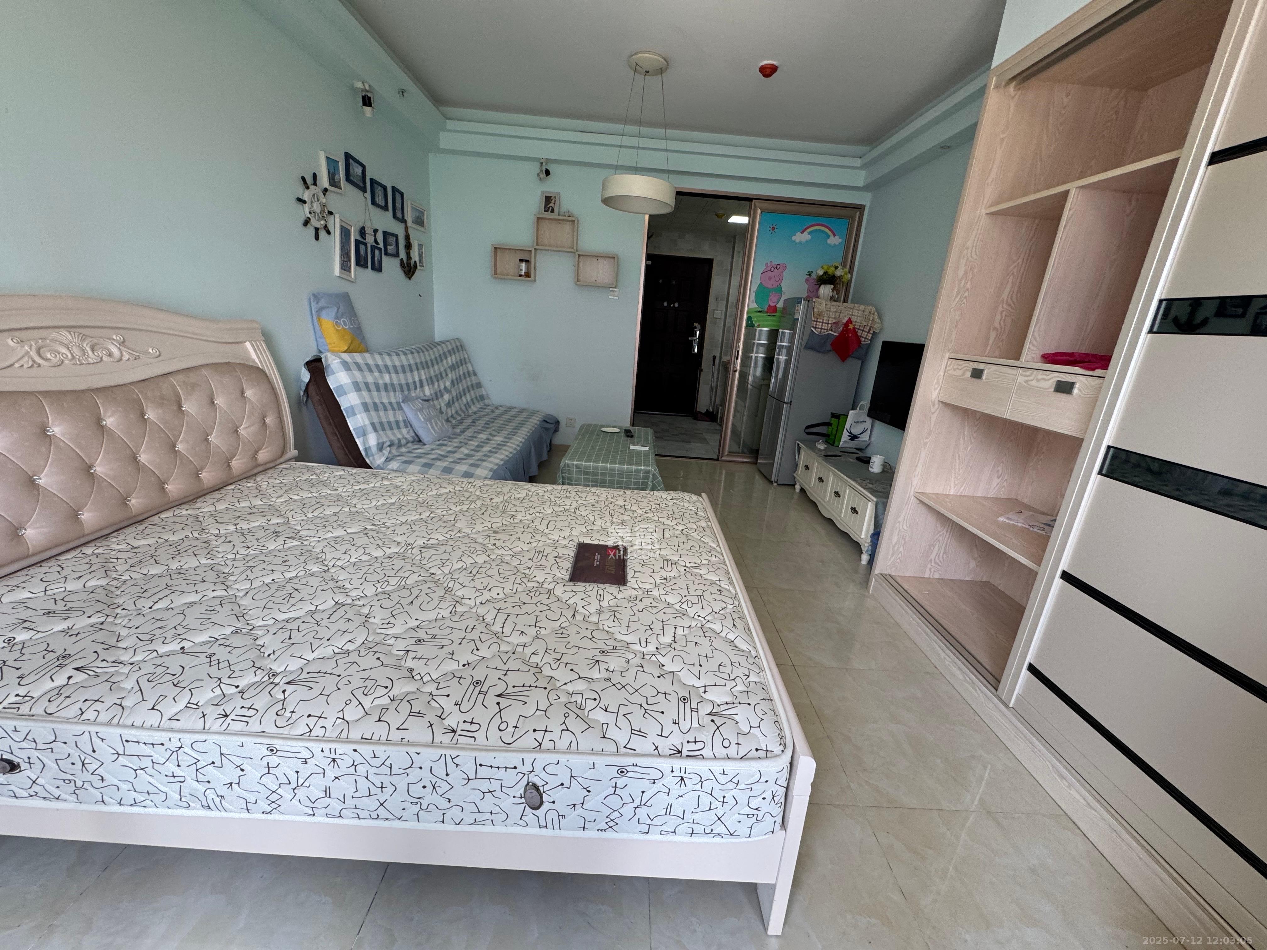 融科东南海 1室1厅1卫 1500.00元/月 融科东南海 1室1厅1卫 1500.00元/月室内图