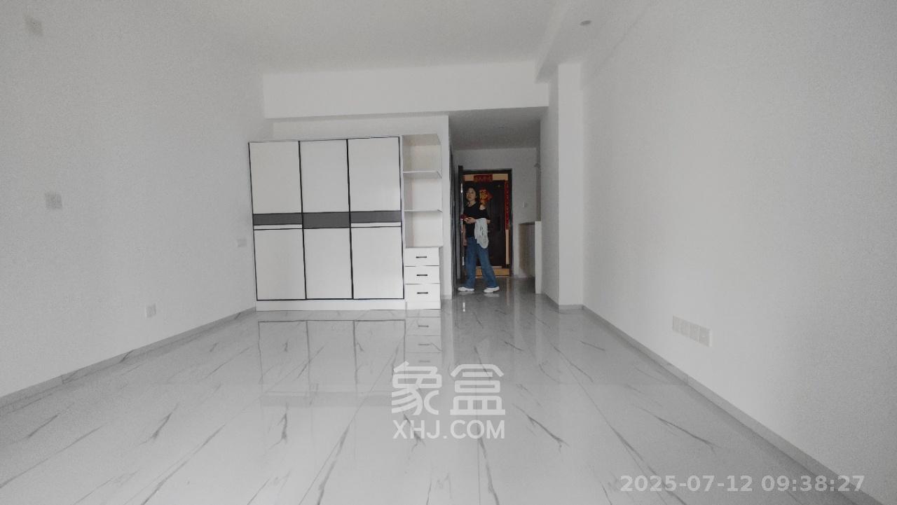 中建嘉和城  1室0厅1卫   1500.00元/月