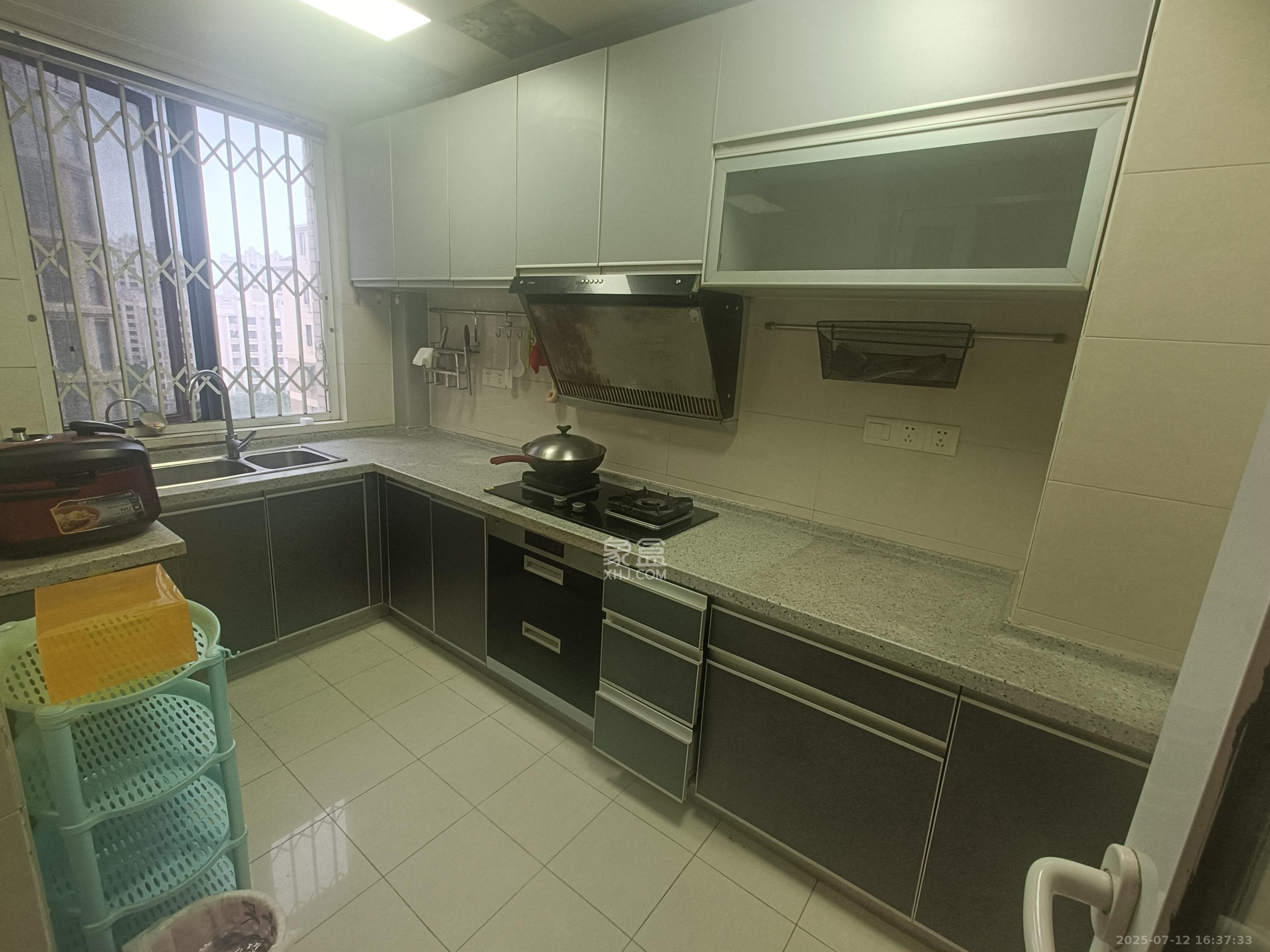 三江花中城 4室2厅1卫 3500.0元/月 三江花中城 4室2厅1卫 3500.0元/月室内图