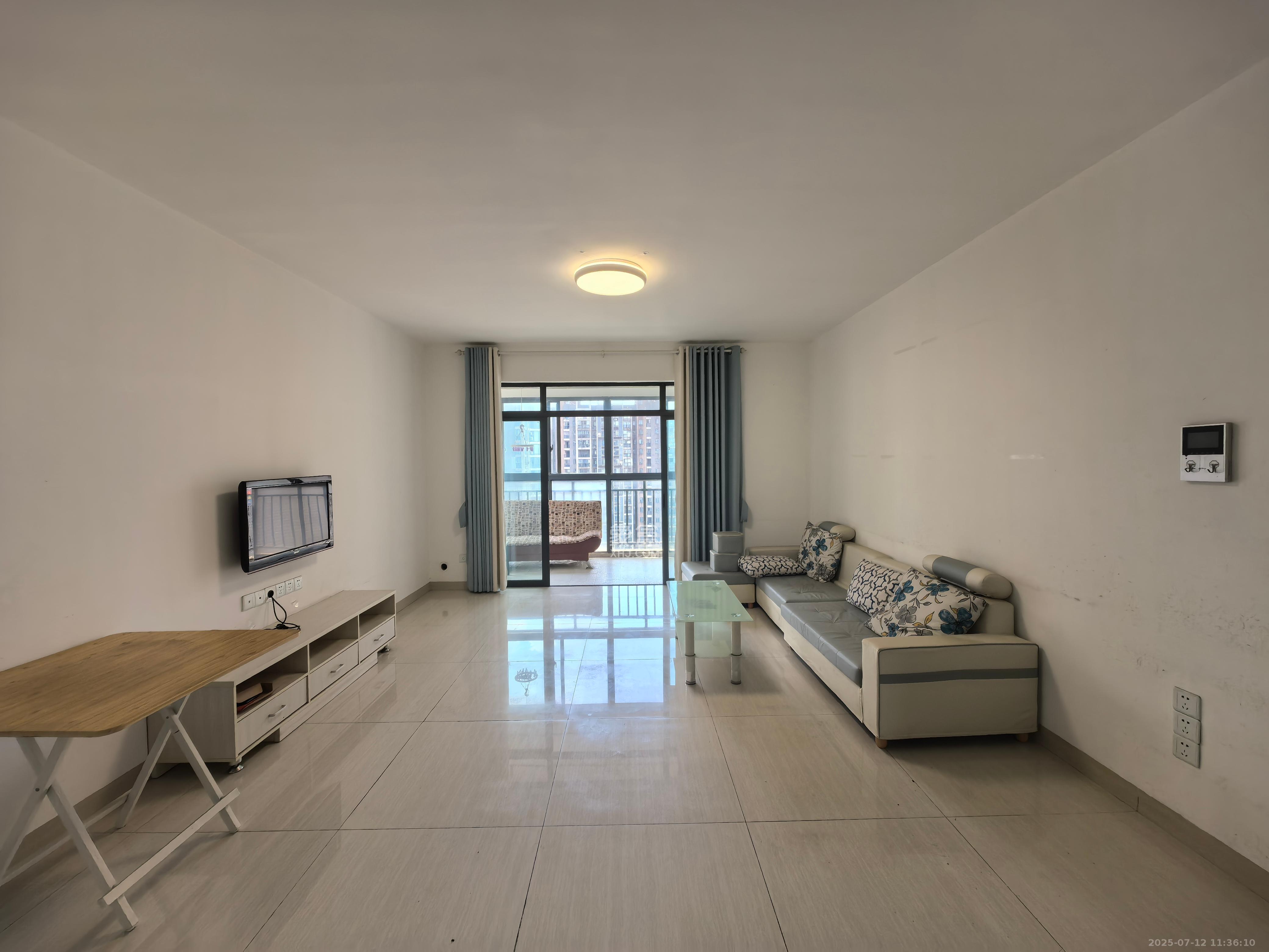 极目楚天  3室2厅2卫    2300.0元/月 极目楚天  3室2厅2卫    2300.0元/月