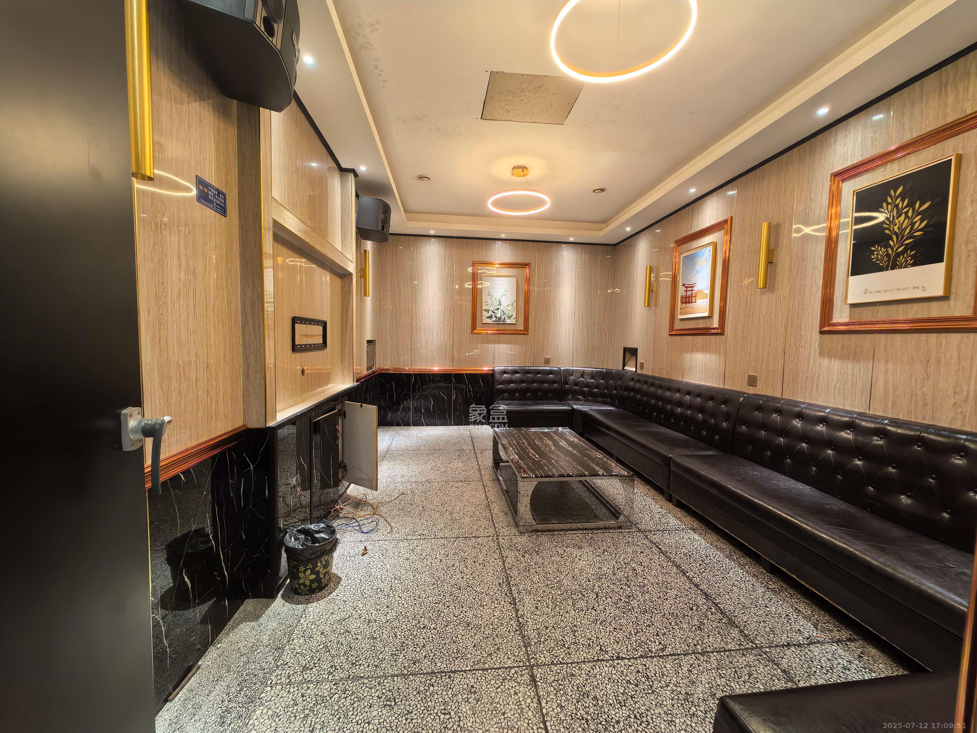 悦禧国际山庄 7室4厅4卫 8000.0元/月 悦禧国际山庄 7室4厅4卫 8000.0元/月室内图