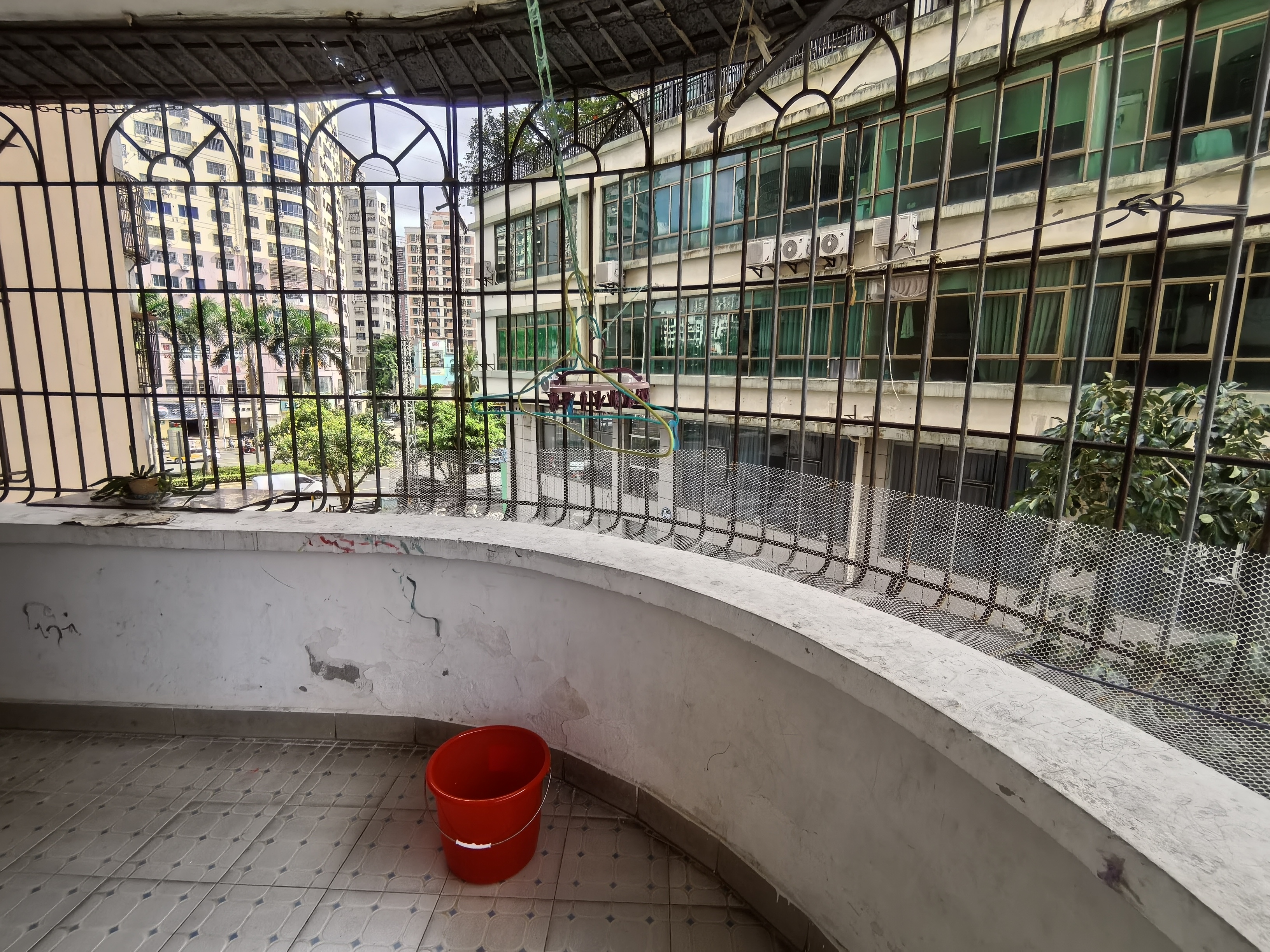 国托公寓 3室2厅1卫 2000.0元/月 国托公寓 3室2厅1卫 2000.0元/月室内图