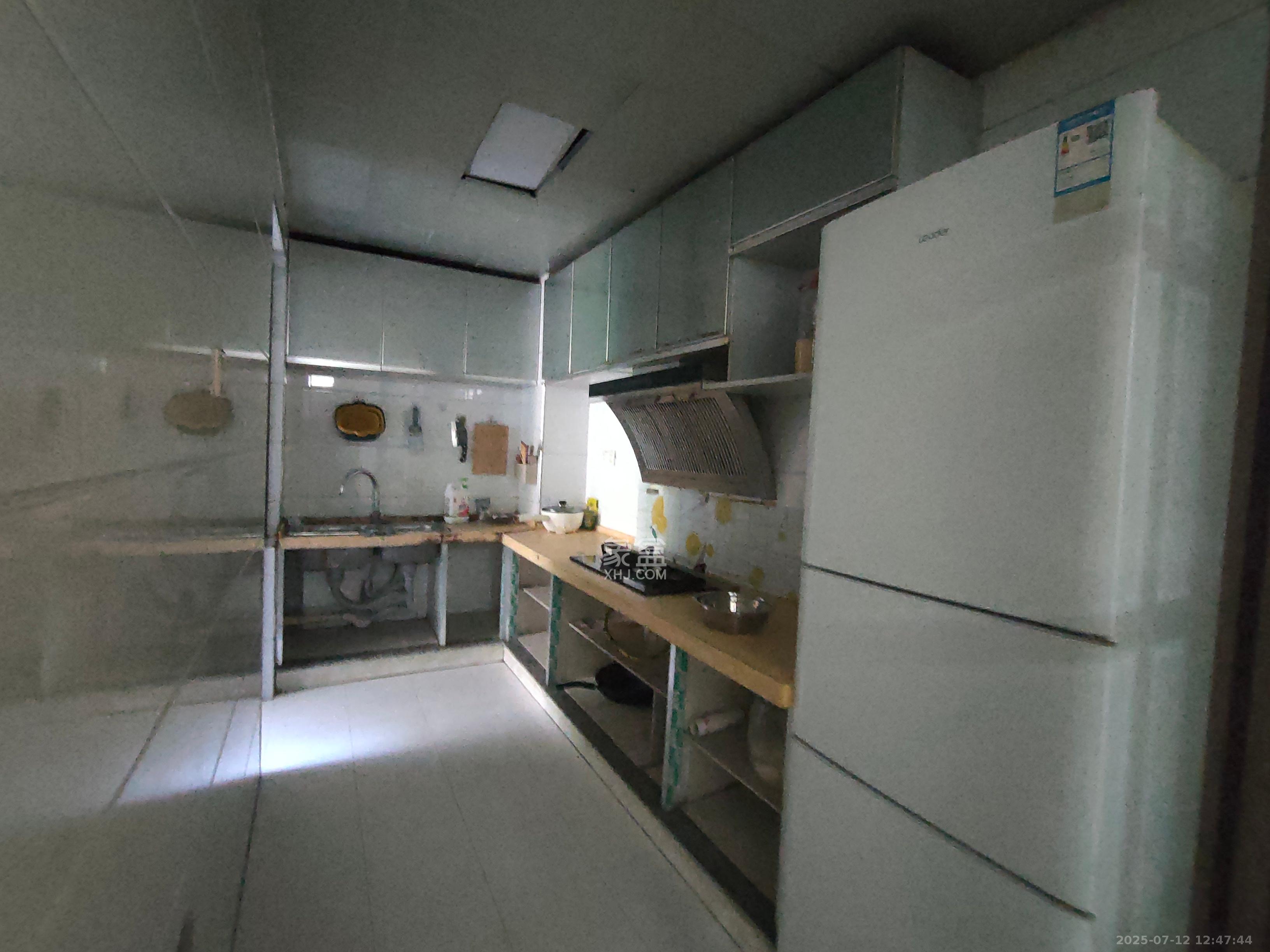 保利麓谷林语A区  2室2厅1卫   1700.00元/月室内图