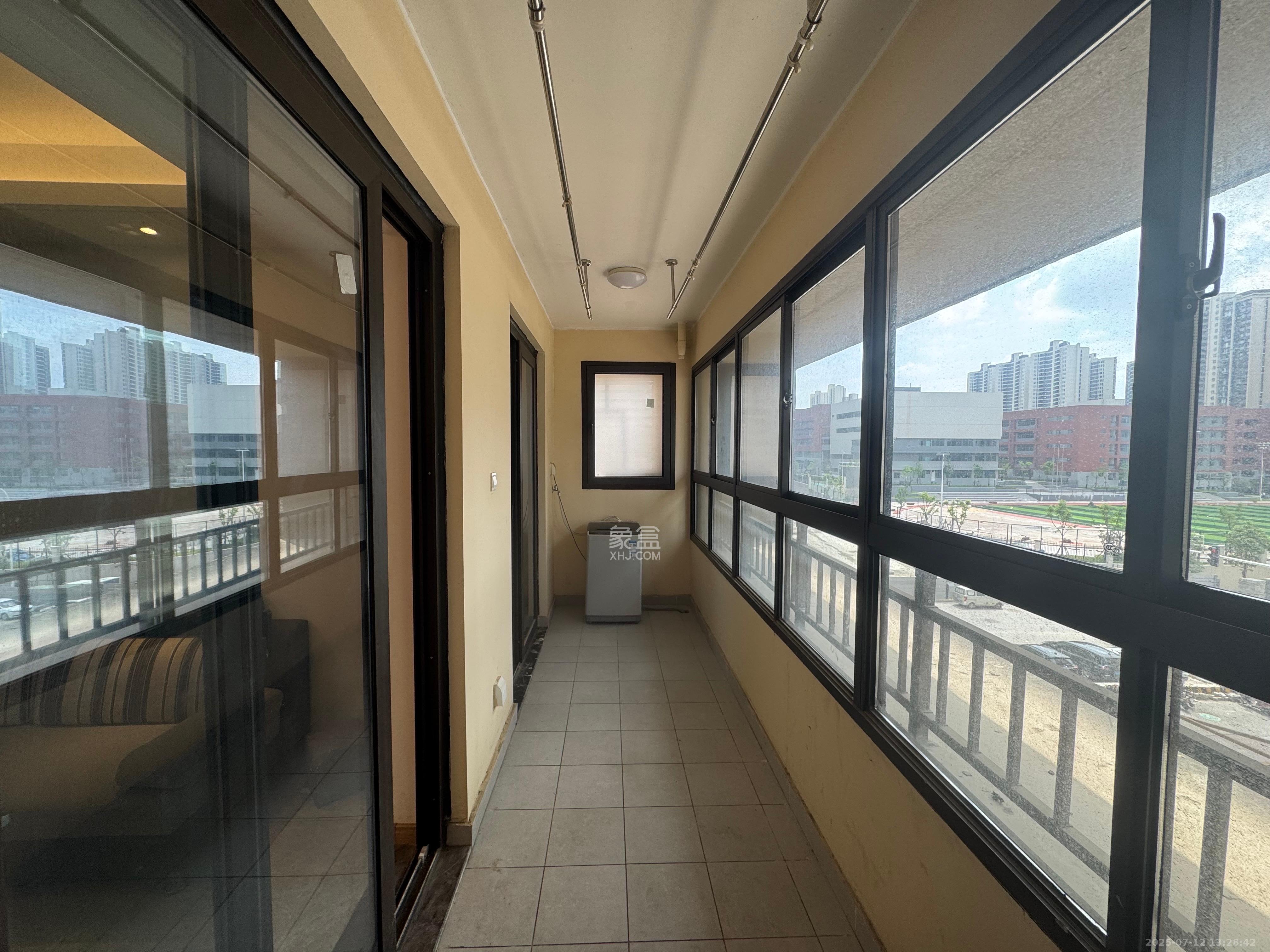 新城和樾（新城和樾公馆）  3室2厅2卫    2400.0元/月室内图