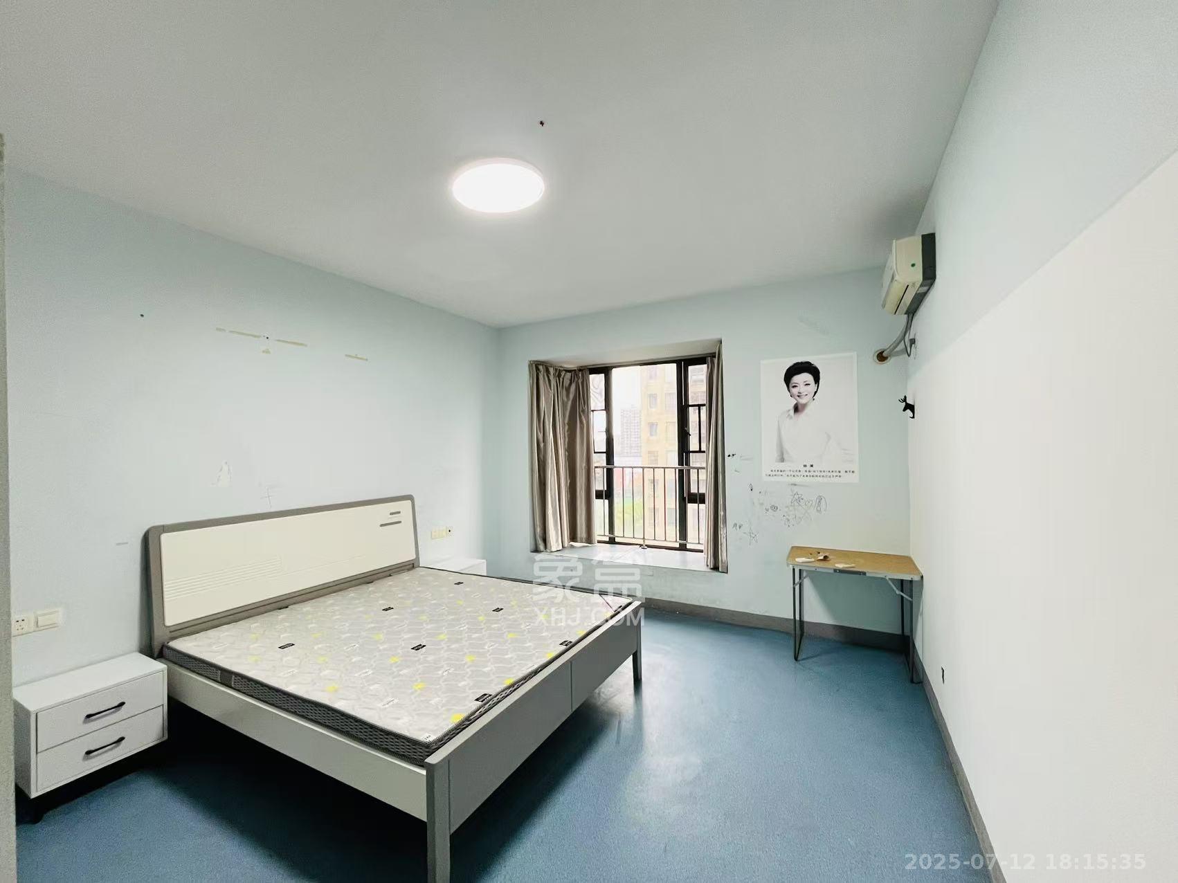 鑫远熙山 4室2厅1卫 2500.0元/月 鑫远熙山 4室2厅1卫 2500.0元/月室内图