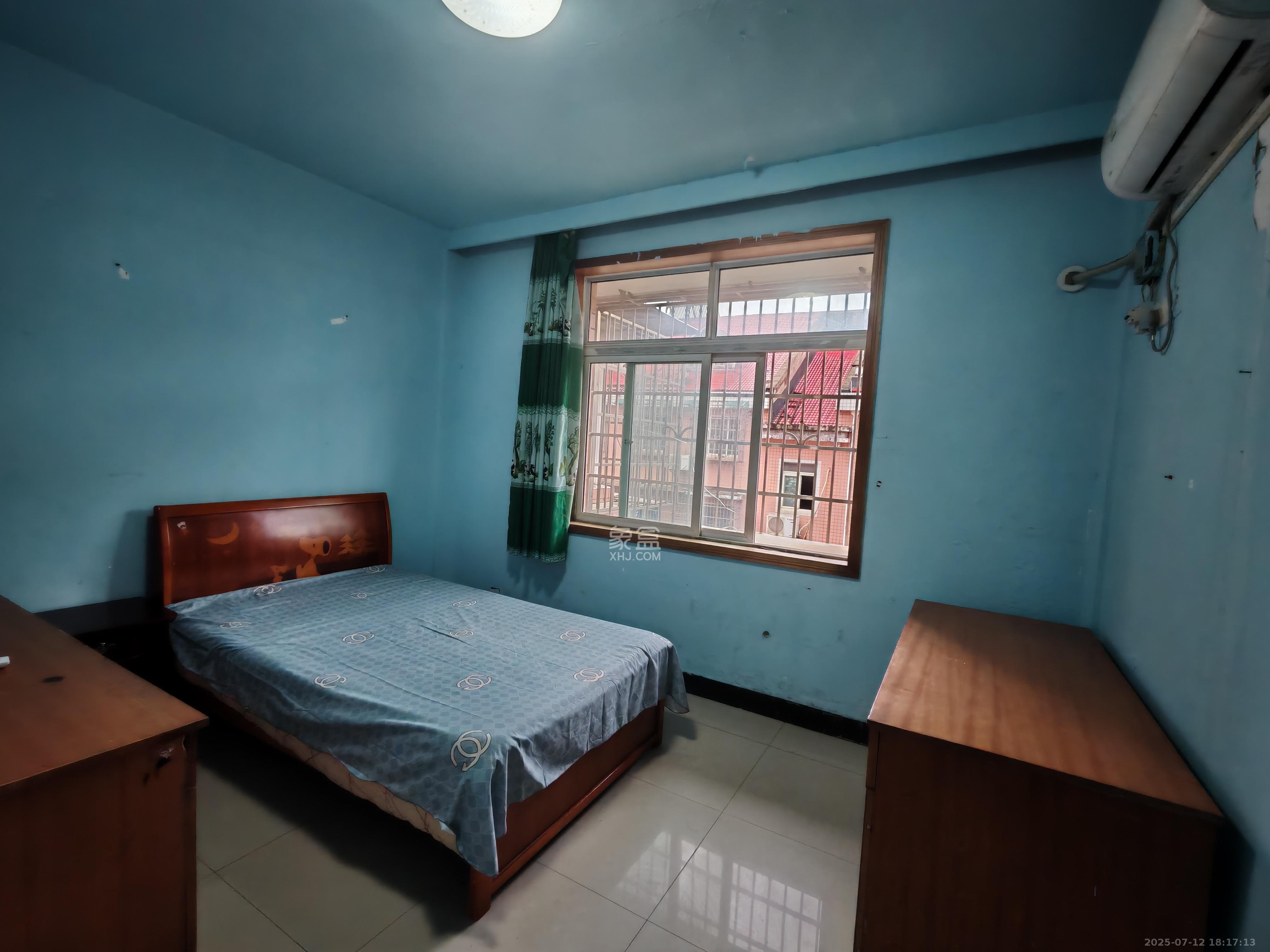 高桥家电百货城 7室1厅3卫 2000.0元/月 高桥家电百货城 7室1厅3卫 2000.0元/月室内图