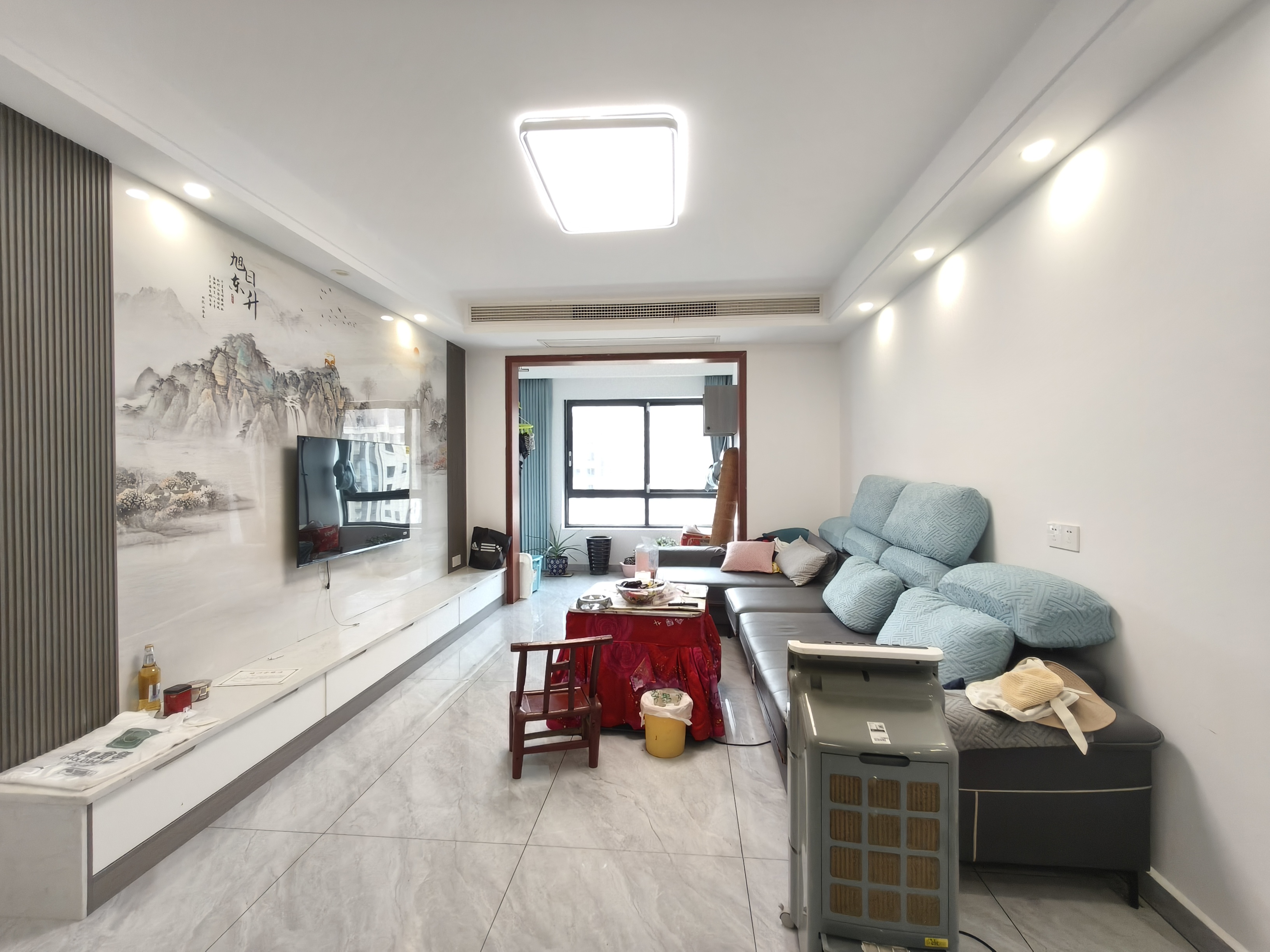 荣盛花语书苑 4室2厅2卫 2500.0元/月 荣盛花语书苑 4室2厅2卫 2500.0元/月室内图