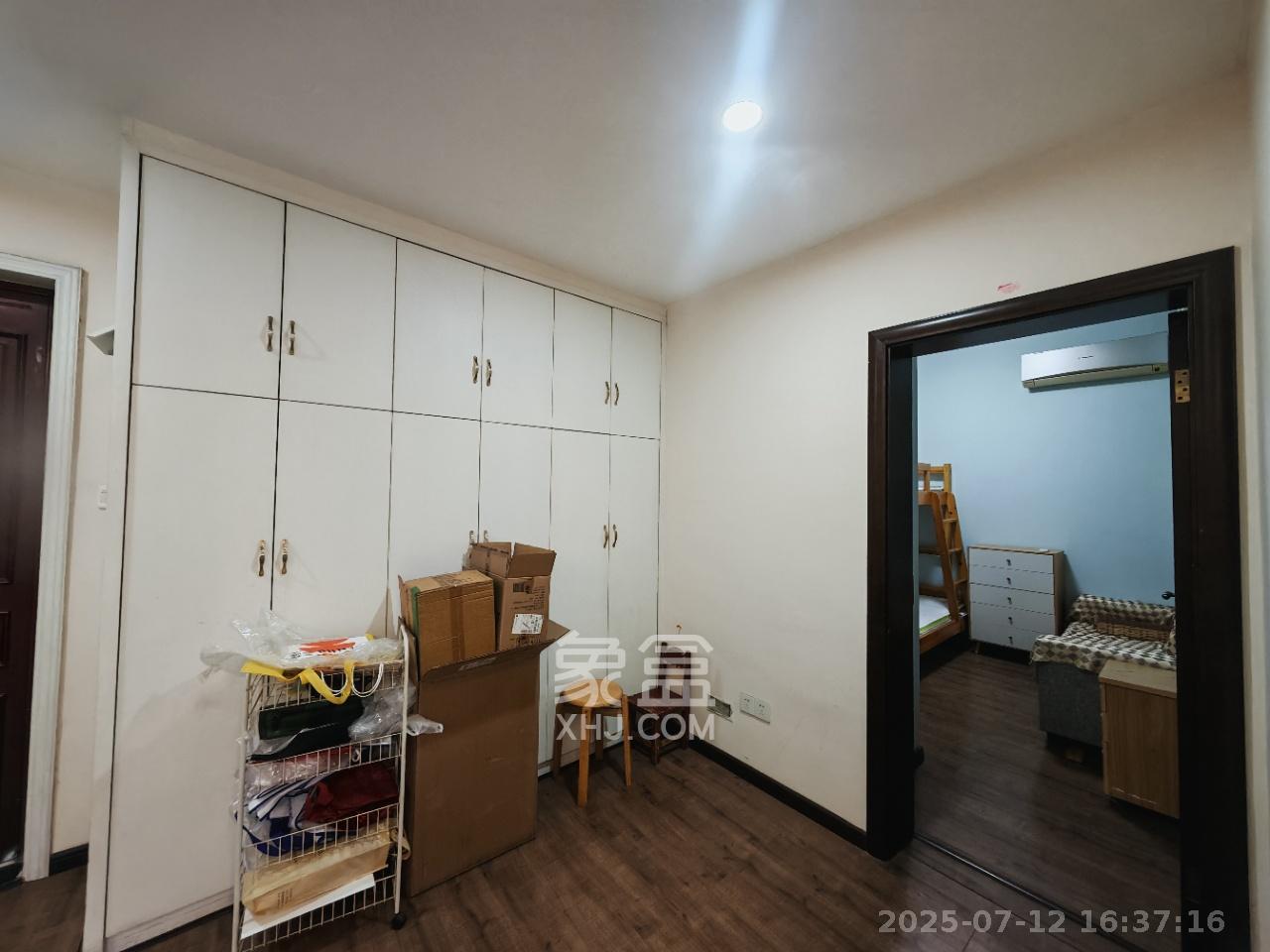 金茂梅溪湖 2室2厅1卫 2700.0元/月 金茂梅溪湖 2室2厅1卫 2700.0元/月室内图