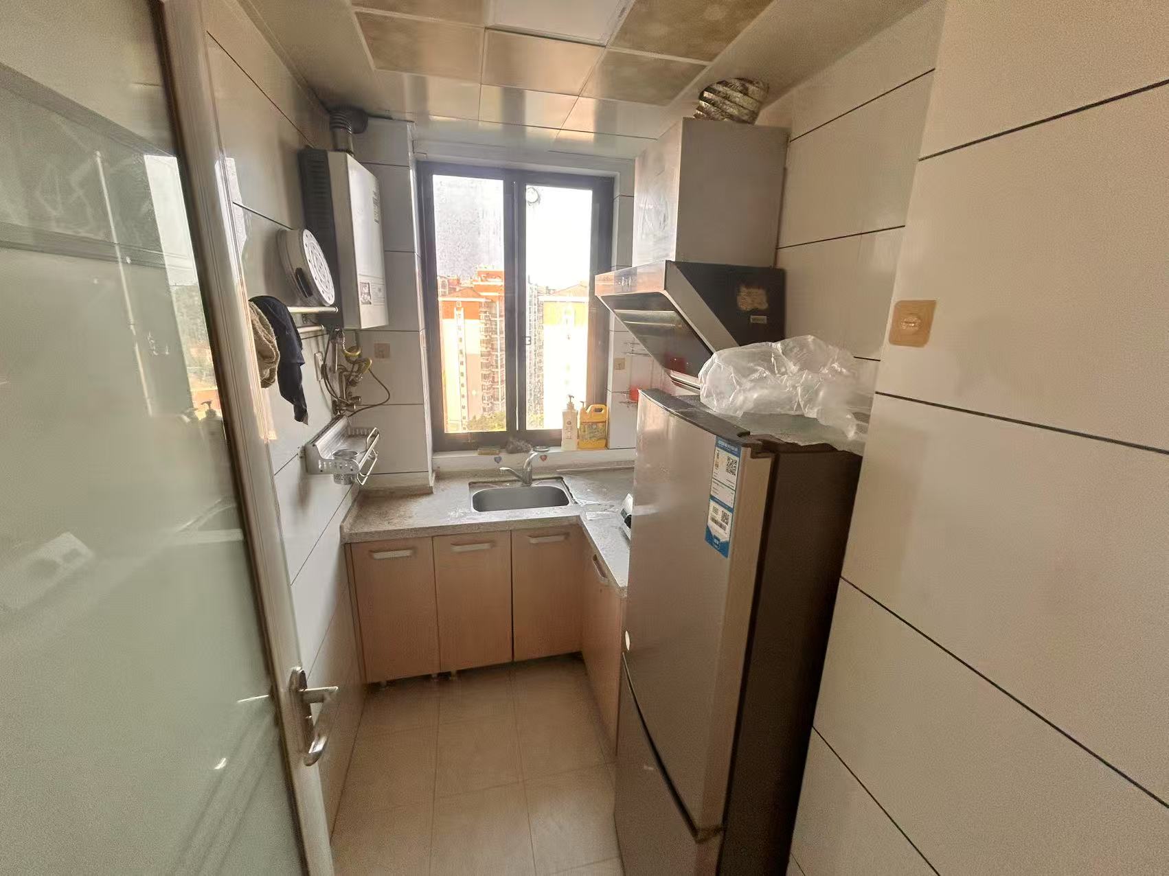 上城世家  2室2厅1卫    1400.0元/月 上城世家  2室2厅1卫    1400.0元/月室内图