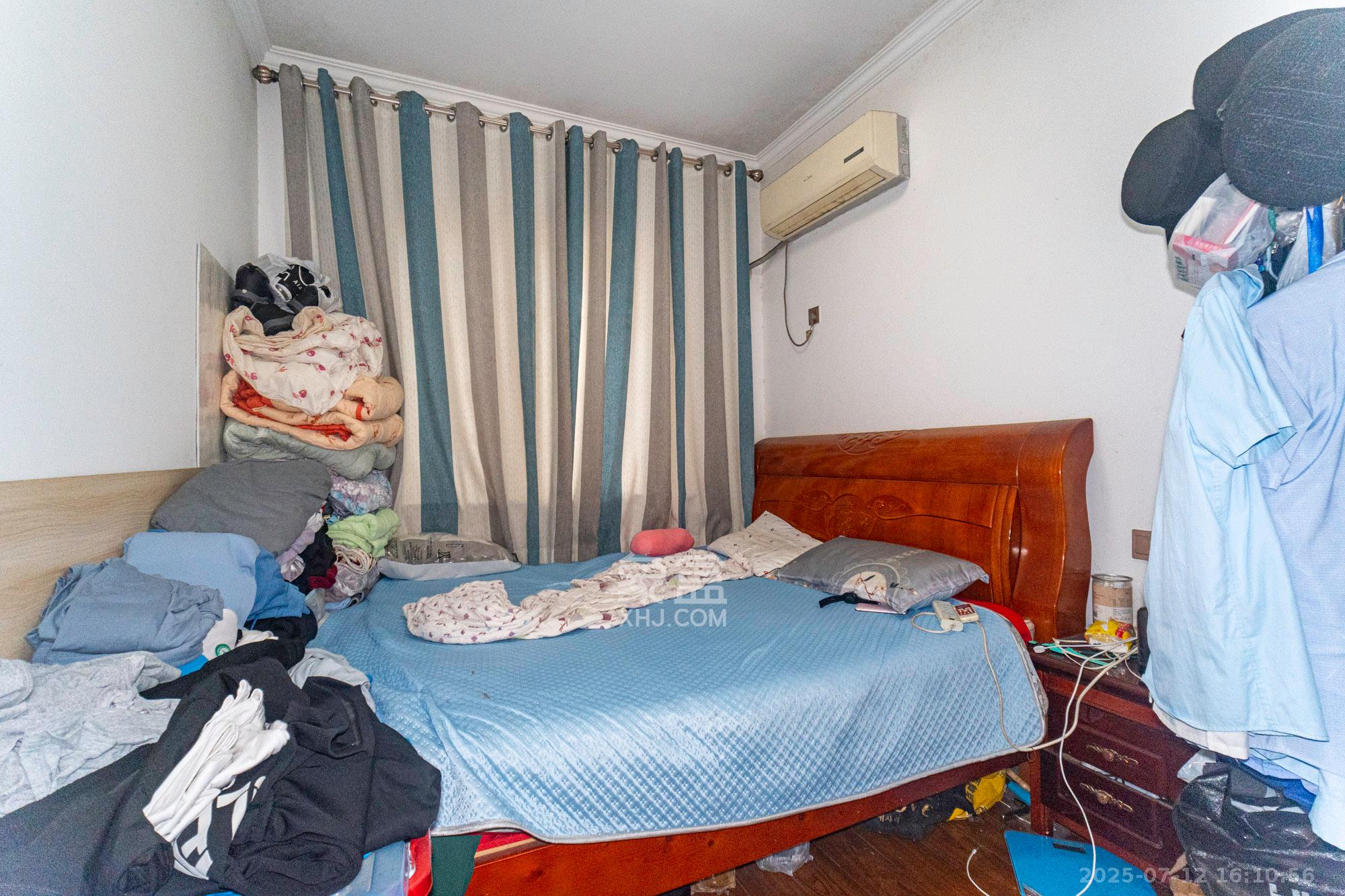 筑梦园 5室2厅2卫 85.0万 筑梦园 5室2厅2卫 85.0万卧室