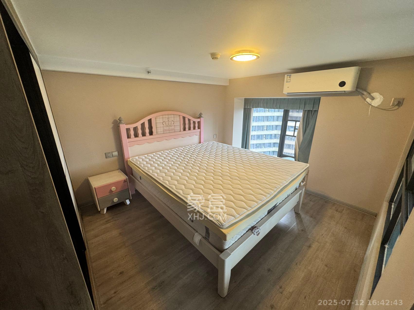 明昇壹城（明昇时代广场）三期  2室1厅1卫    2500.0元/月室内图