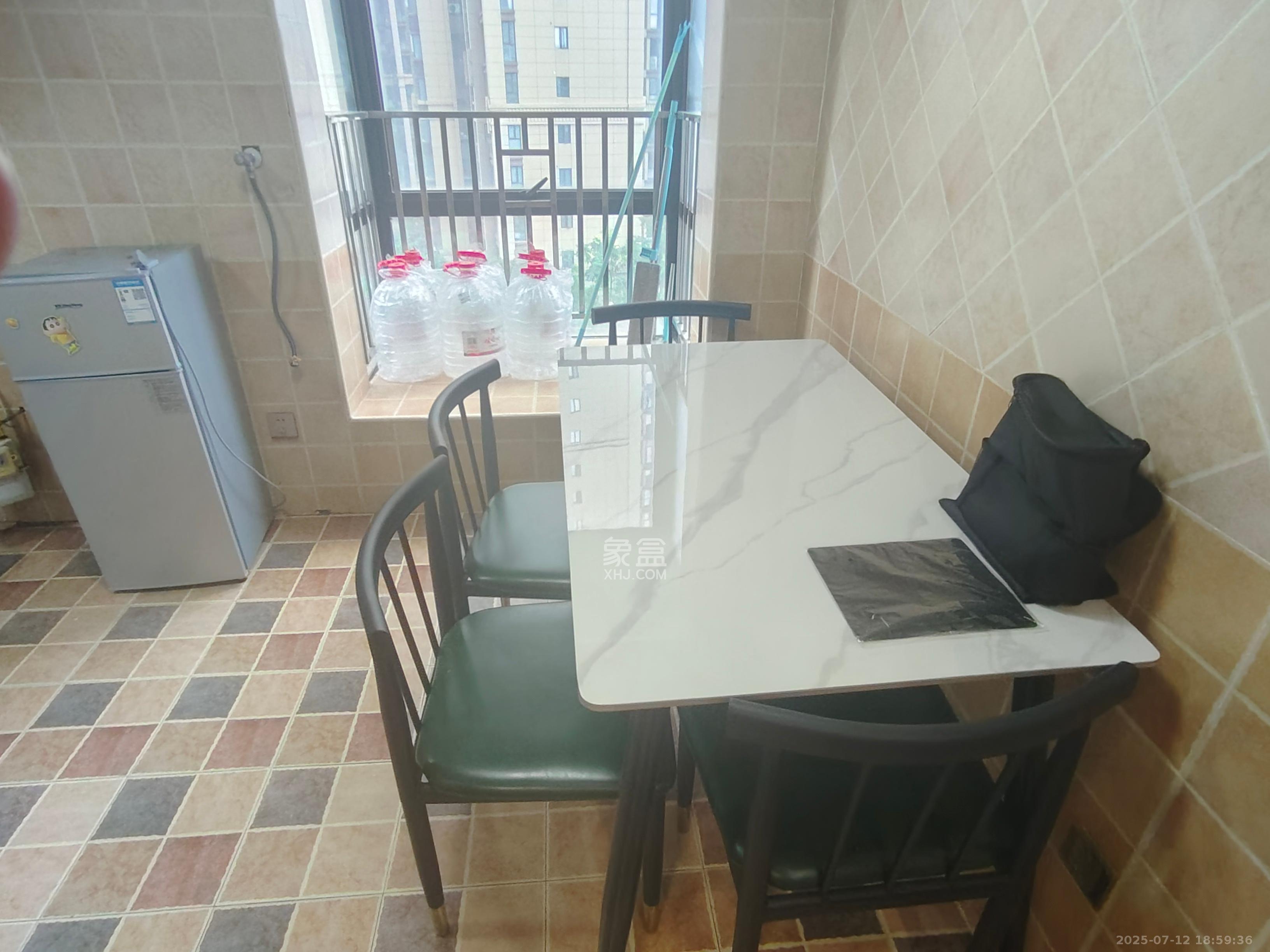 恒大金都(华瑞金都) 2室1厅1卫 1900.0元/月 恒大金都(华瑞金都) 2室1厅1卫 1900.0元/月室内图