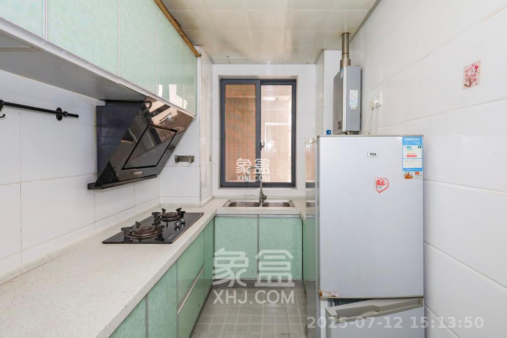 钰龙天下一期  2室2厅1卫    2100.0元/月 钰龙天下一期  2室2厅1卫    2100.0元/月室内图