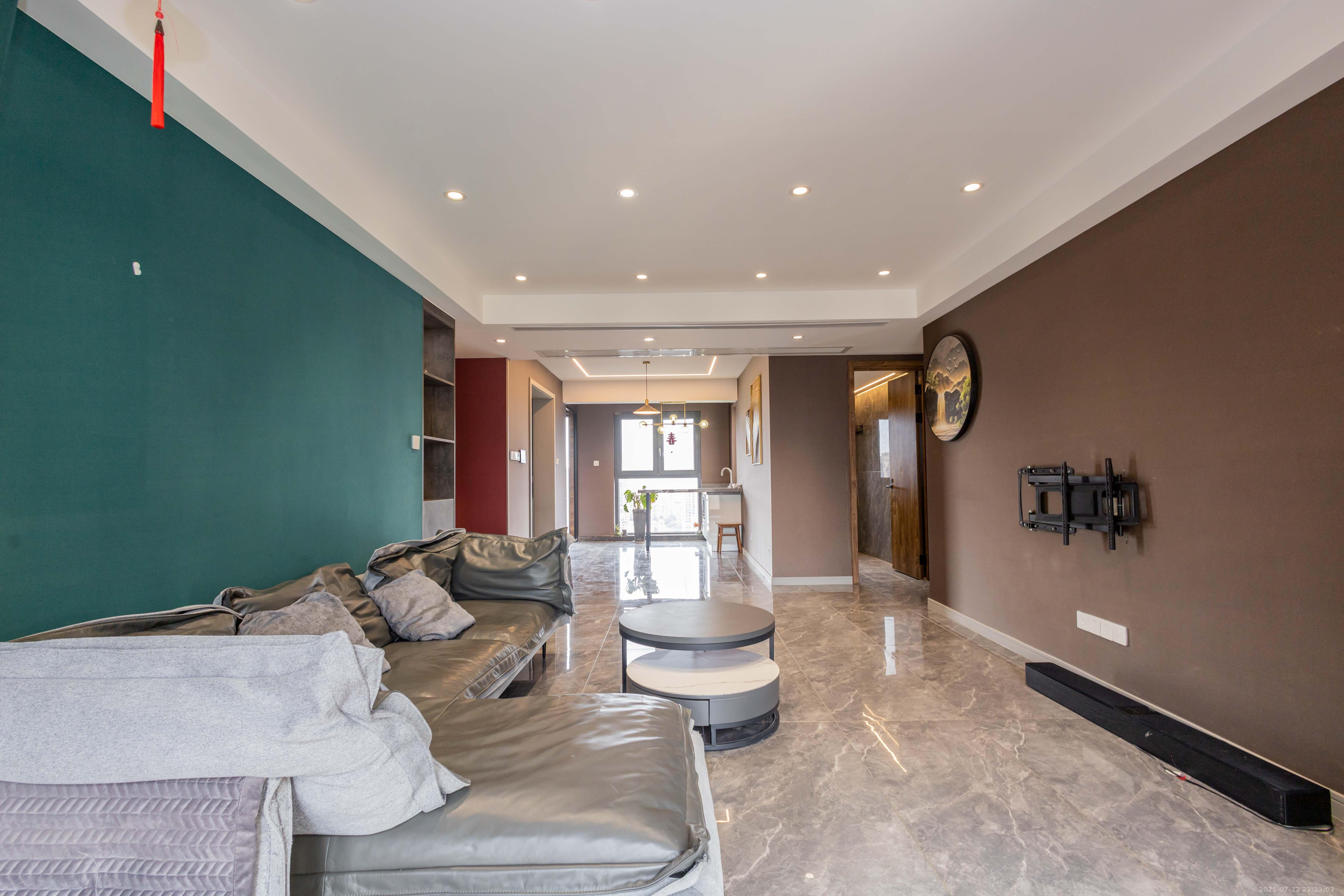 中交中央公园D4区 3室2厅2卫 118.0万 中交中央公园D4区 3室2厅2卫 118.0万客厅