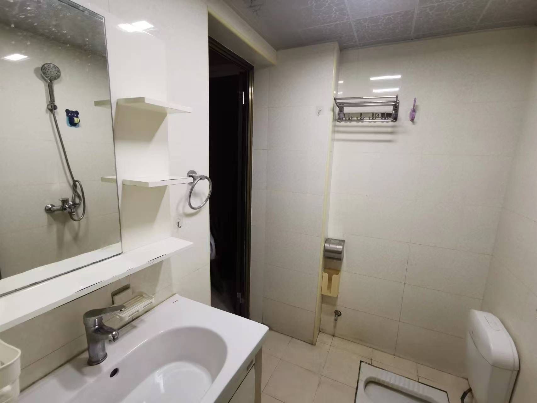 中建国际大厦  1室0厅0卫   1580.00元/月室内图