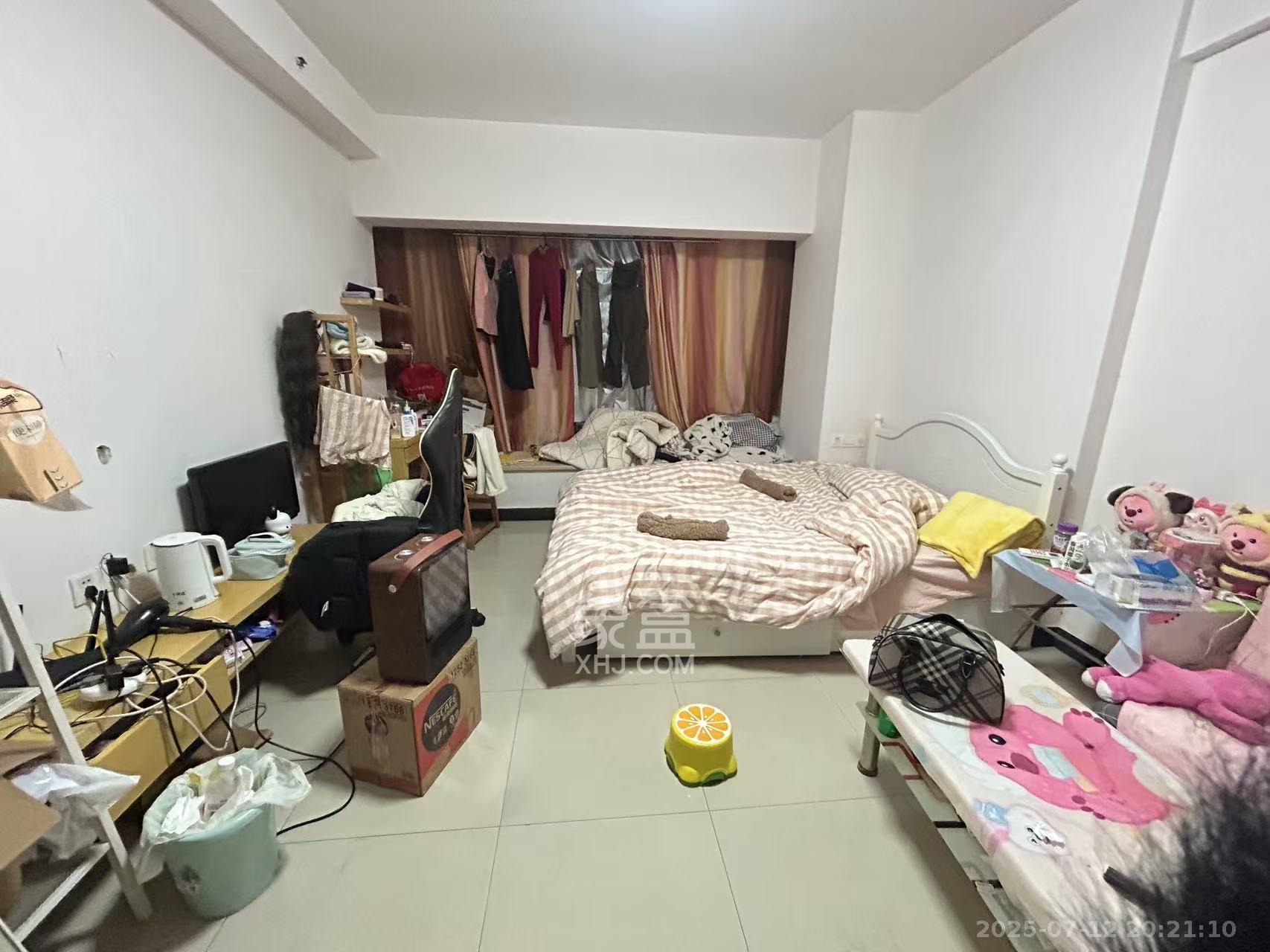 云鼎公馆  1室1厅1卫    1400.0元/月