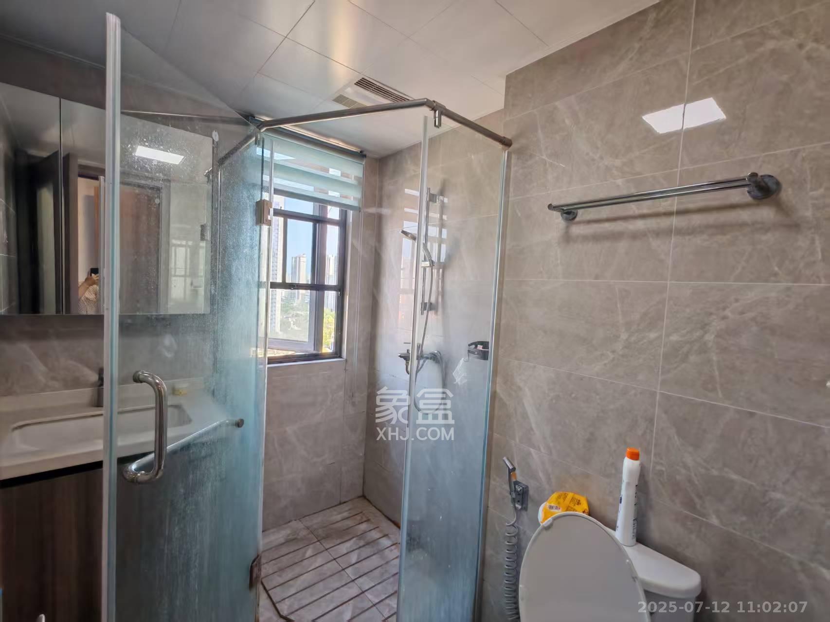 中海阅麓山二期  4室2厅2卫    3300.0元/月 中海阅麓山二期  4室2厅2卫    3300.0元/月室内图