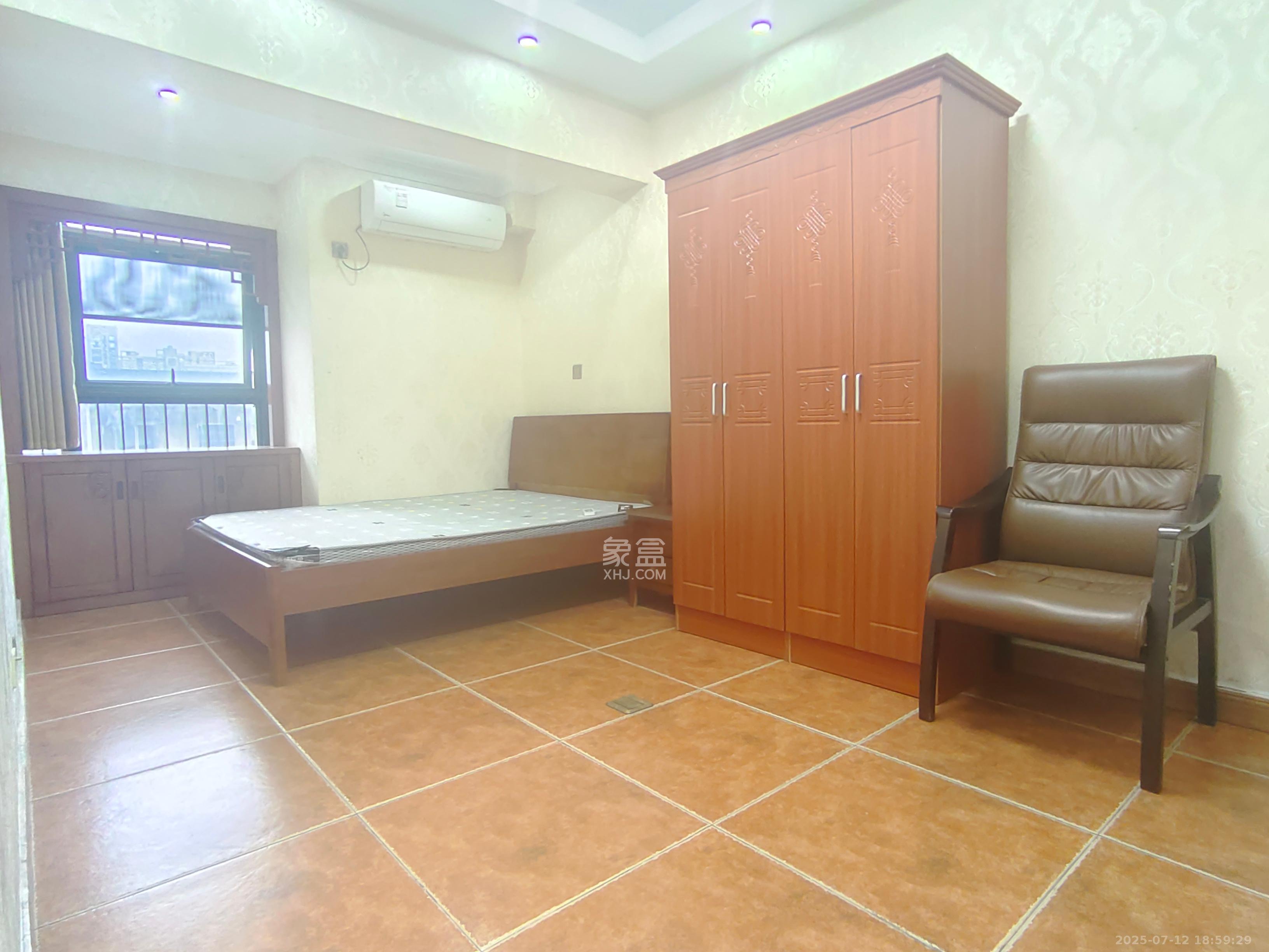 恒大金都(华瑞金都) 2室1厅1卫 1900.0元/月 恒大金都(华瑞金都) 2室1厅1卫 1900.0元/月室内图