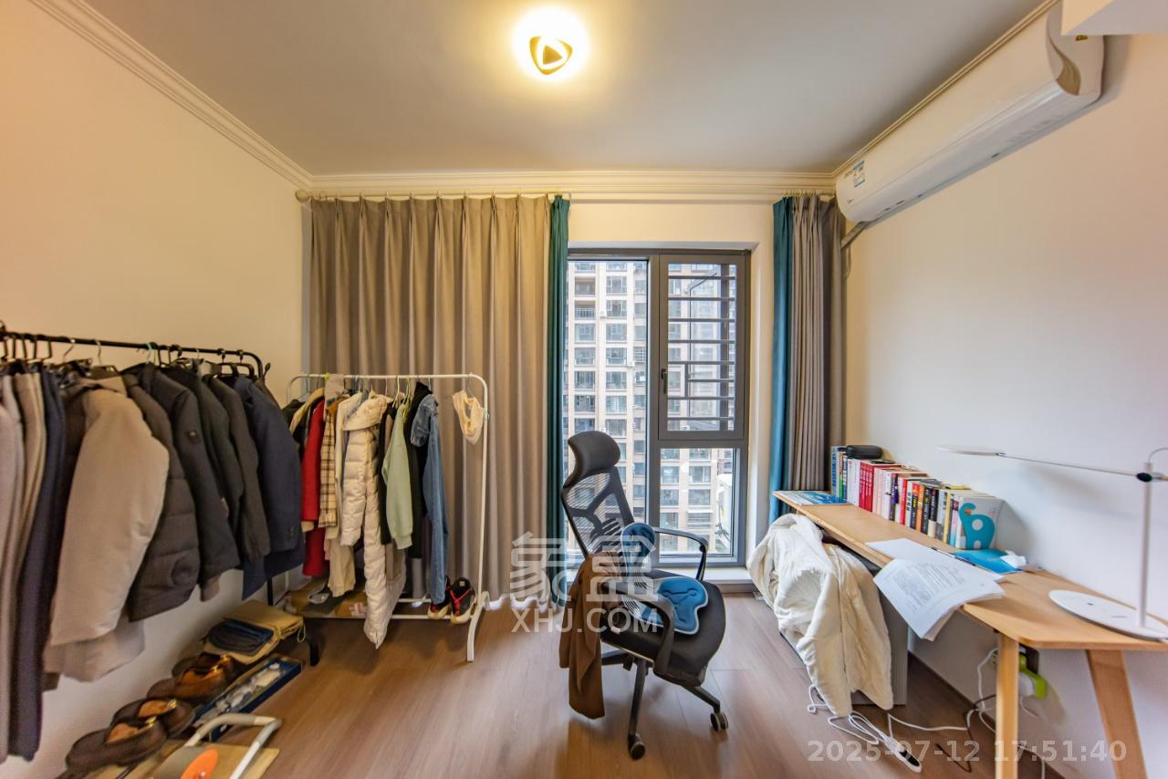 邦盛水岸御园 4室2厅2卫 2400.0元/月 邦盛水岸御园 4室2厅2卫 2400.0元/月室内图