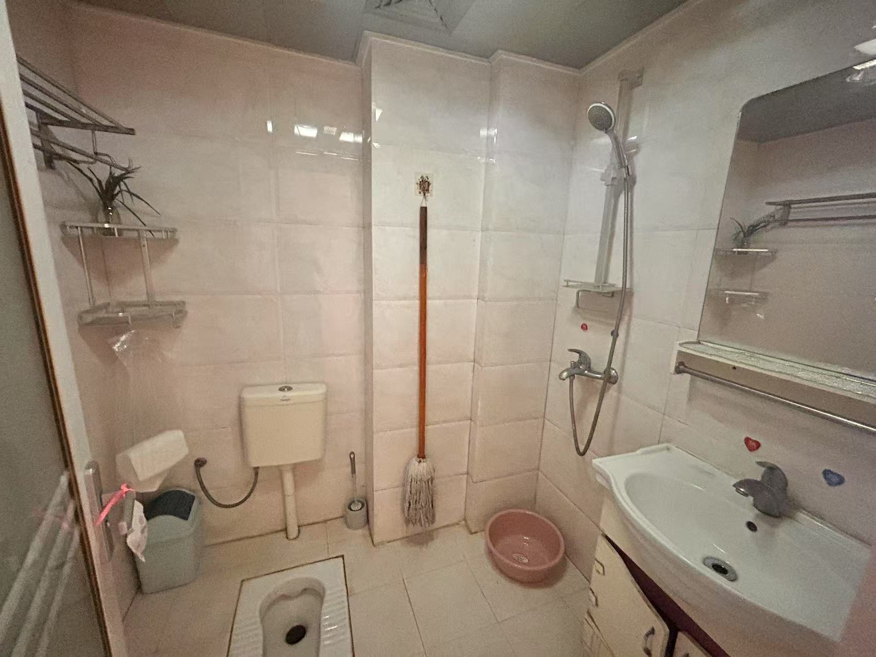 上城世家  2室2厅1卫    1400.0元/月 上城世家  2室2厅1卫    1400.0元/月室内图