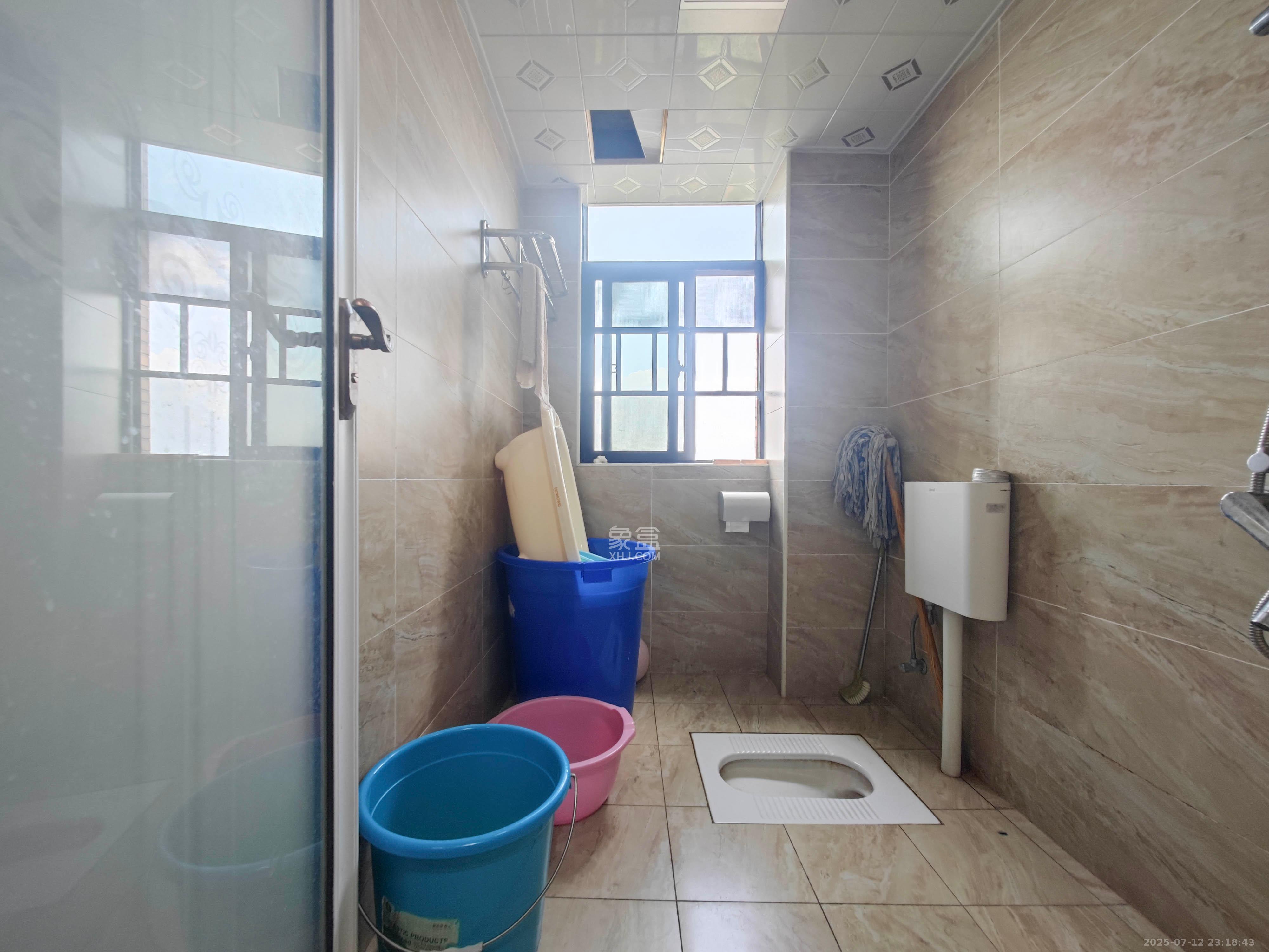 德润小区（丰升德润小区）  3室2厅2卫    107.8万卧室