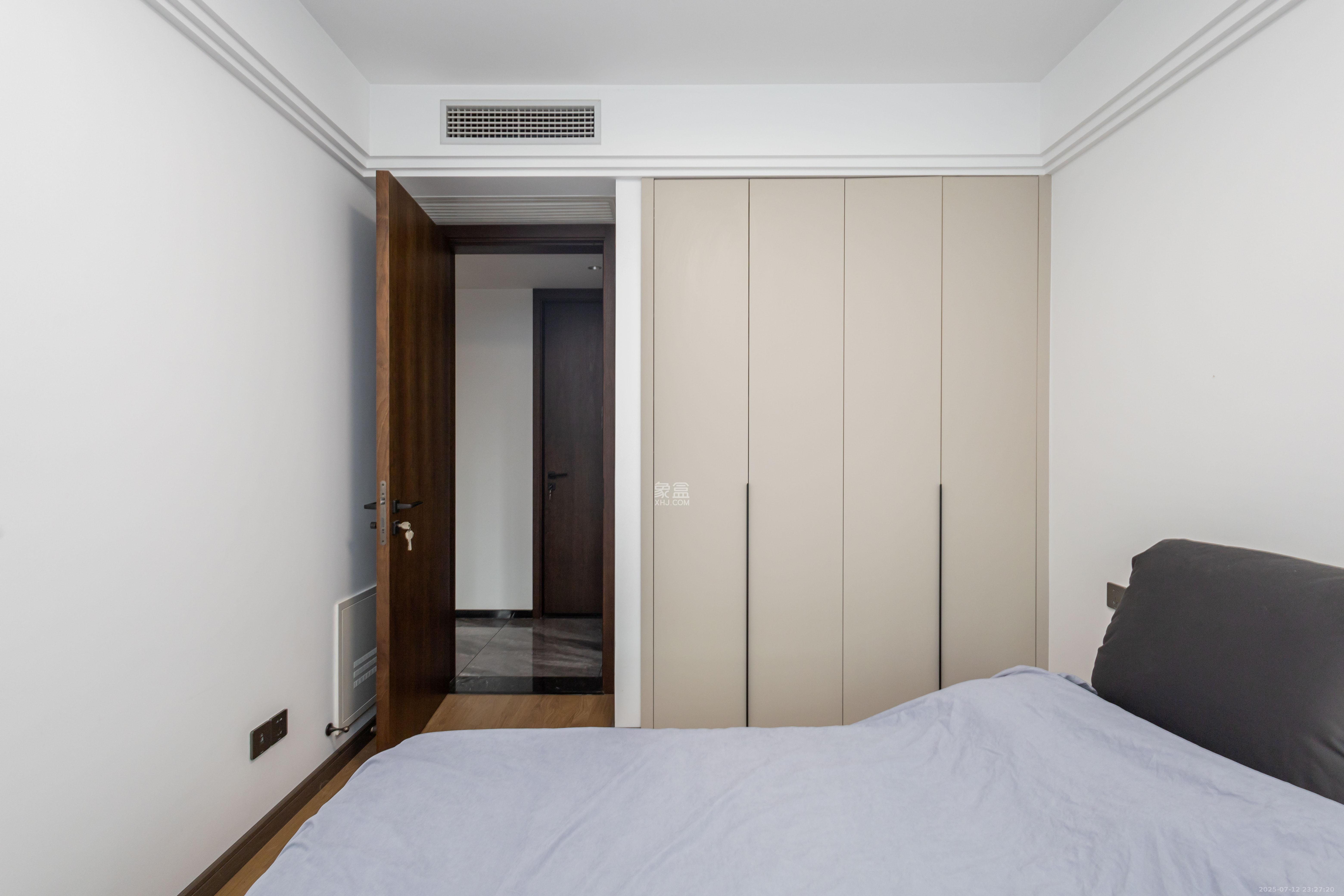 龙湖碧桂园天宸原著 4室2厅2卫 260.0万 龙湖碧桂园天宸原著 4室2厅2卫 260.0万卧室