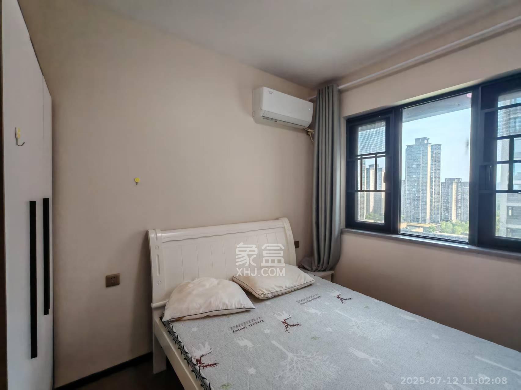 中海阅麓山二期  4室2厅2卫    3300.0元/月 中海阅麓山二期  4室2厅2卫    3300.0元/月室内图