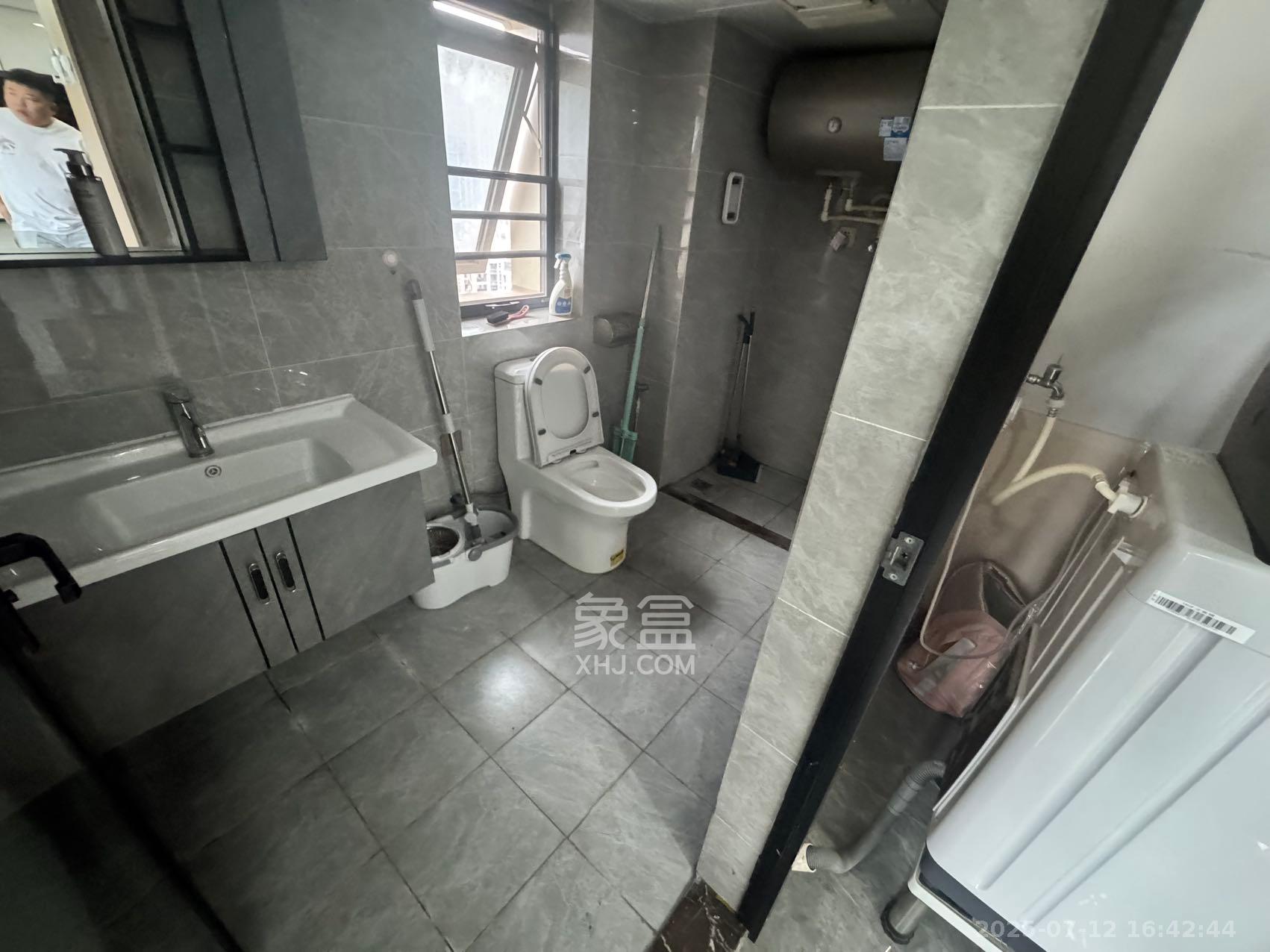 明昇壹城(明昇时代广场)三期 2室1厅1卫 2500.0元/月 明昇壹城(明昇时代广场)三期 2室1厅1卫 2500.0元/月室内图